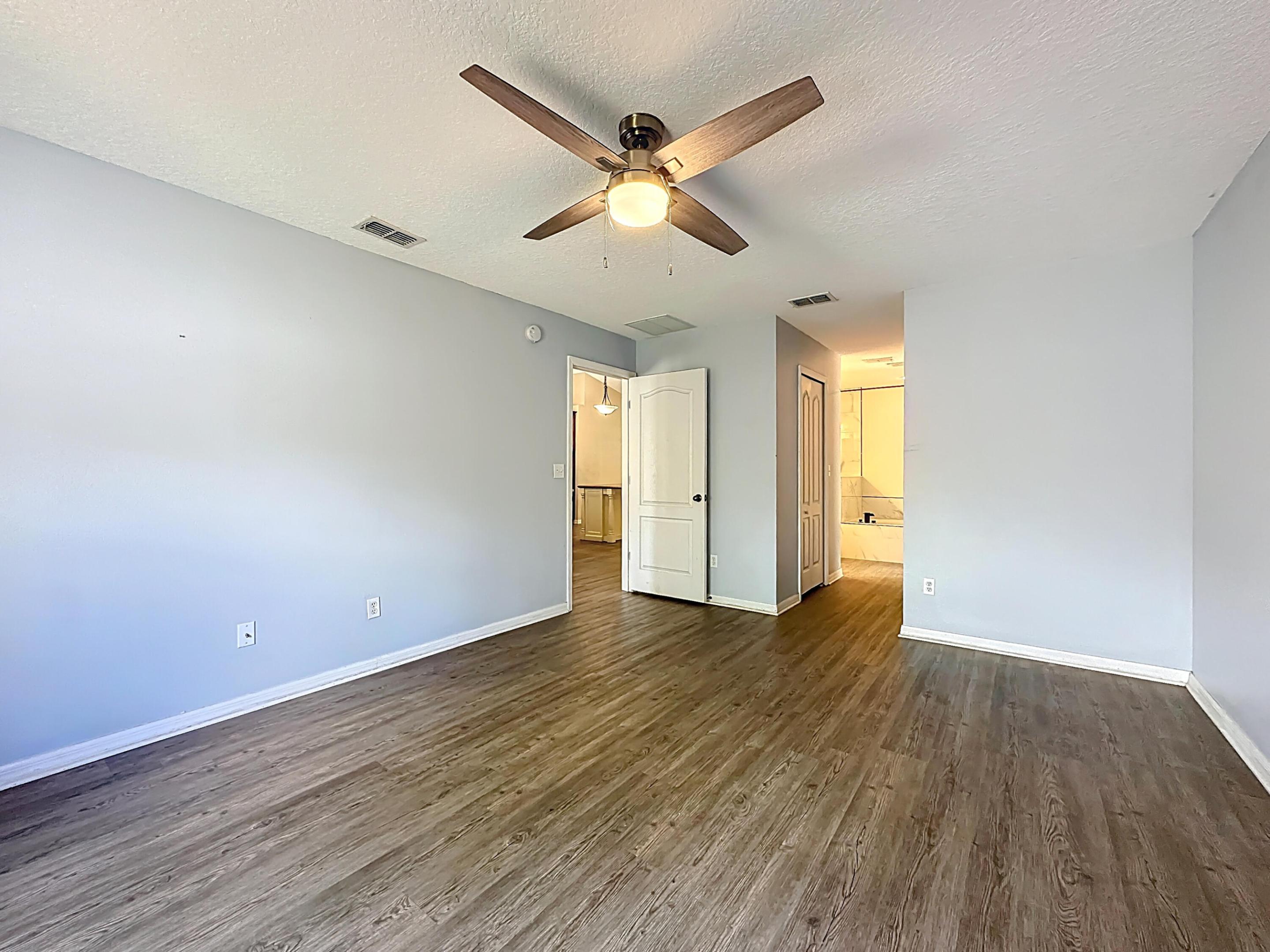 3371 Classic Oak Court Property Photo 24