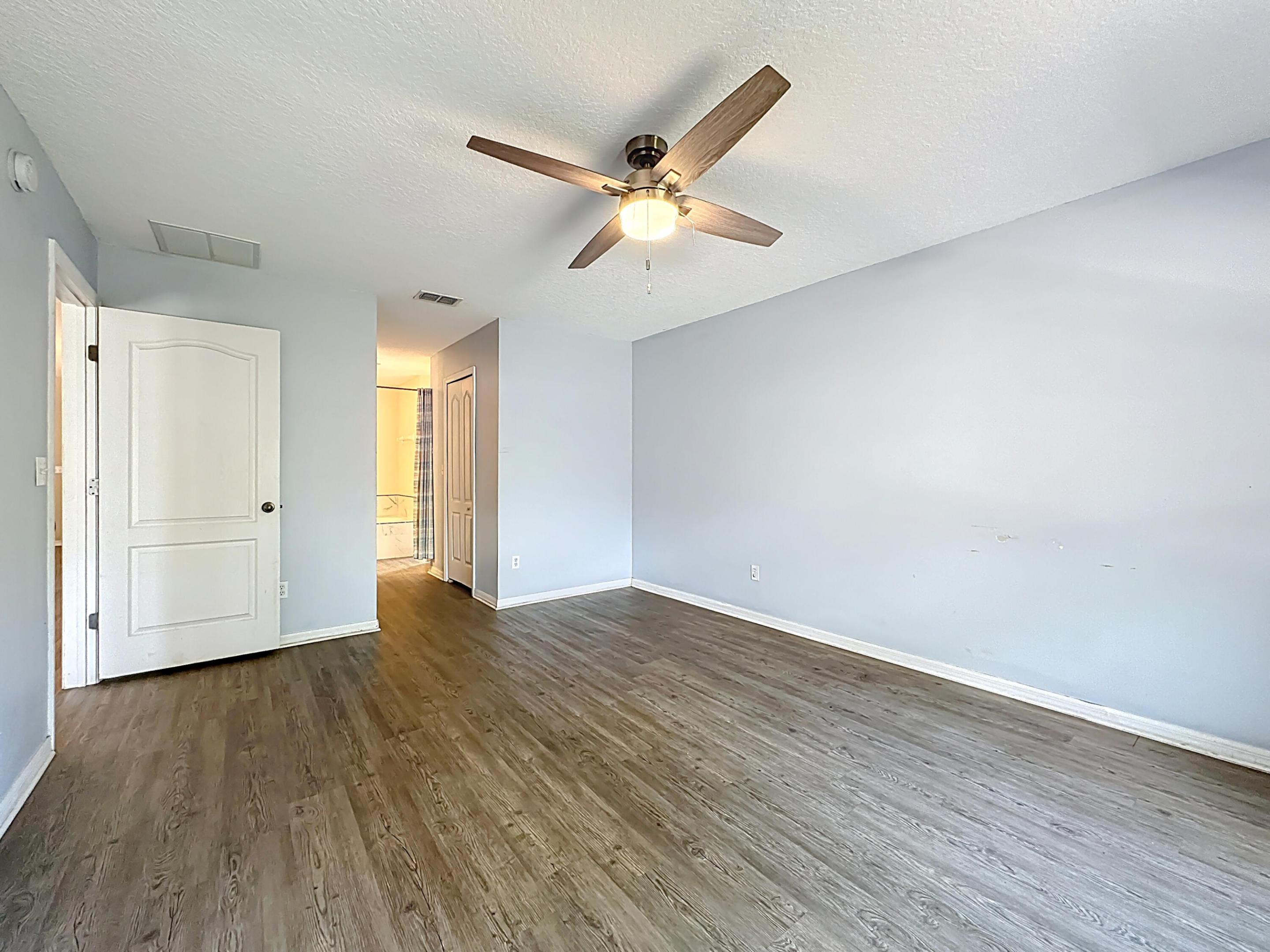 3371 Classic Oak Court Property Photo 25