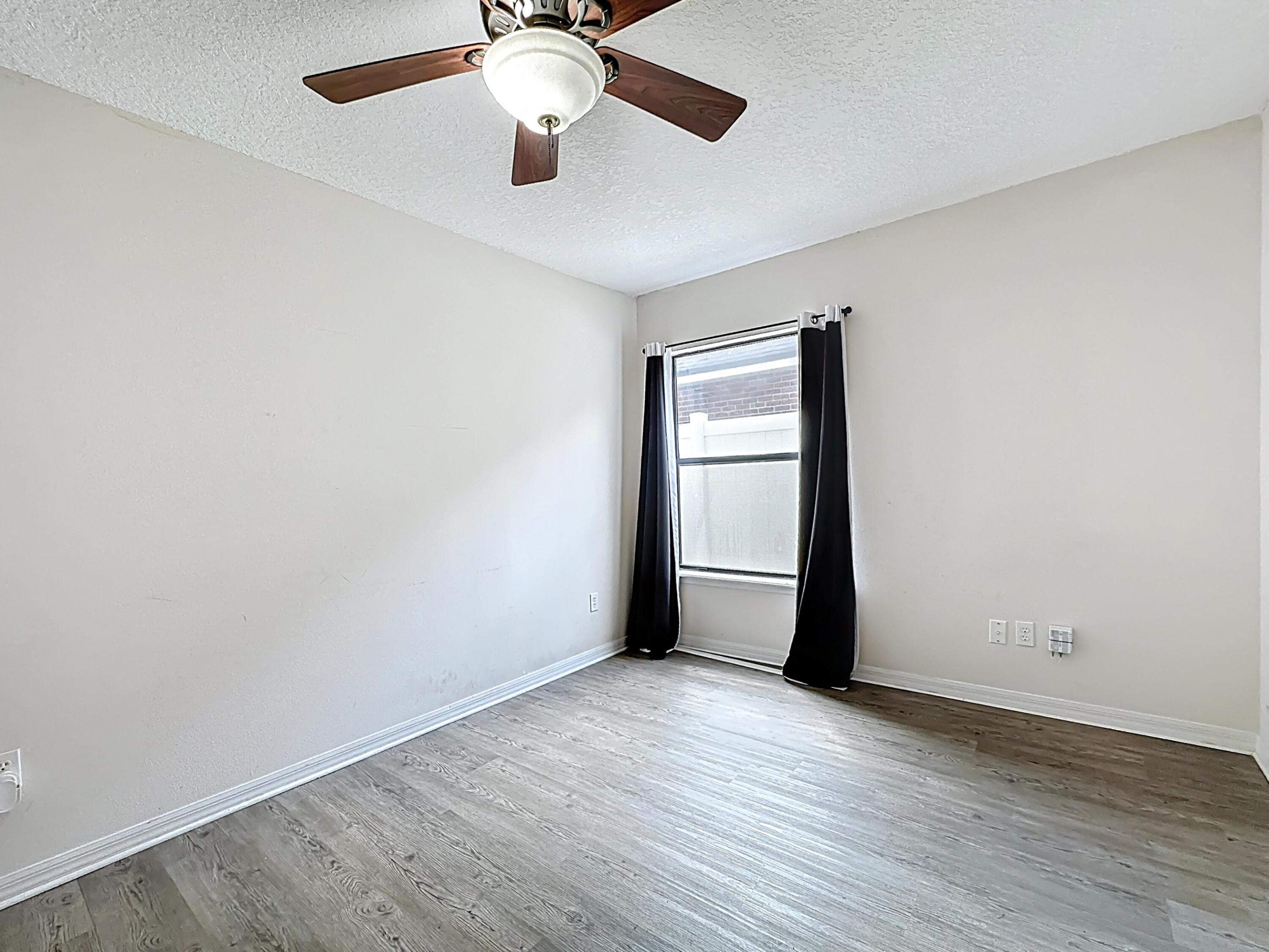 3371 Classic Oak Court Property Photo 33