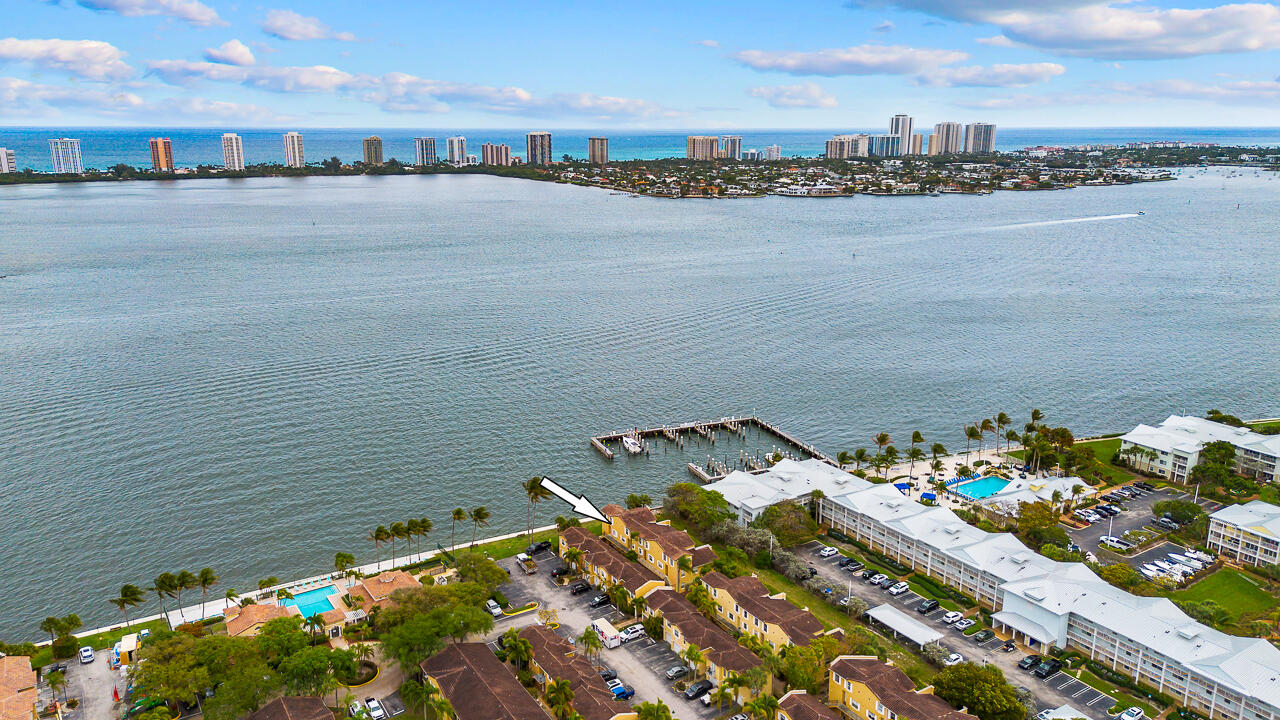 1060 Lake Shore Drive 201 Property Photo 10