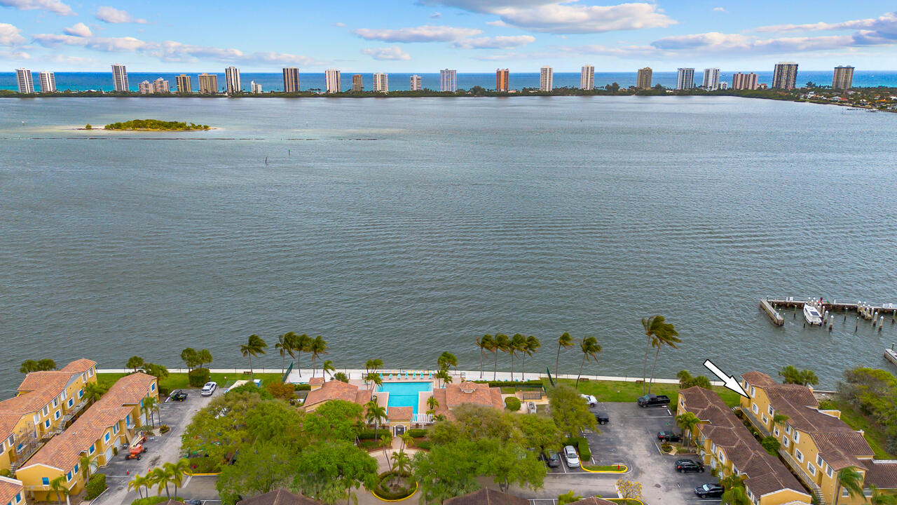 1060 Lake Shore Drive 201 Property Photo 11
