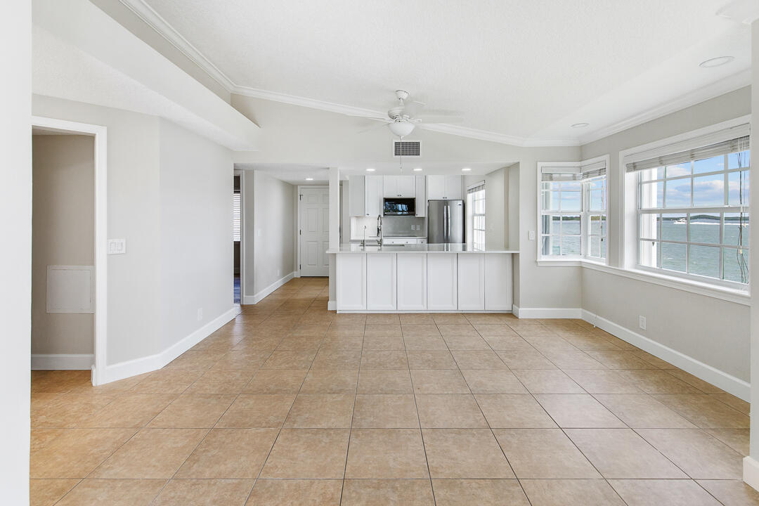 1060 Lake Shore Drive 201 Property Photo 15