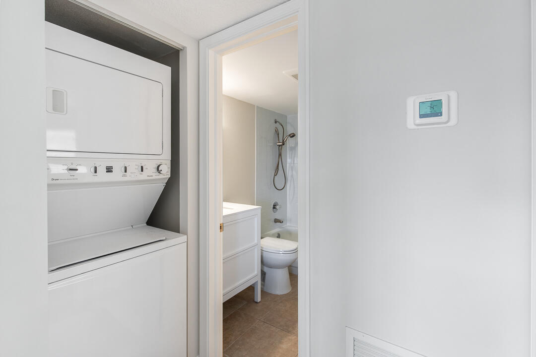1060 Lake Shore Drive 201 Property Photo 30