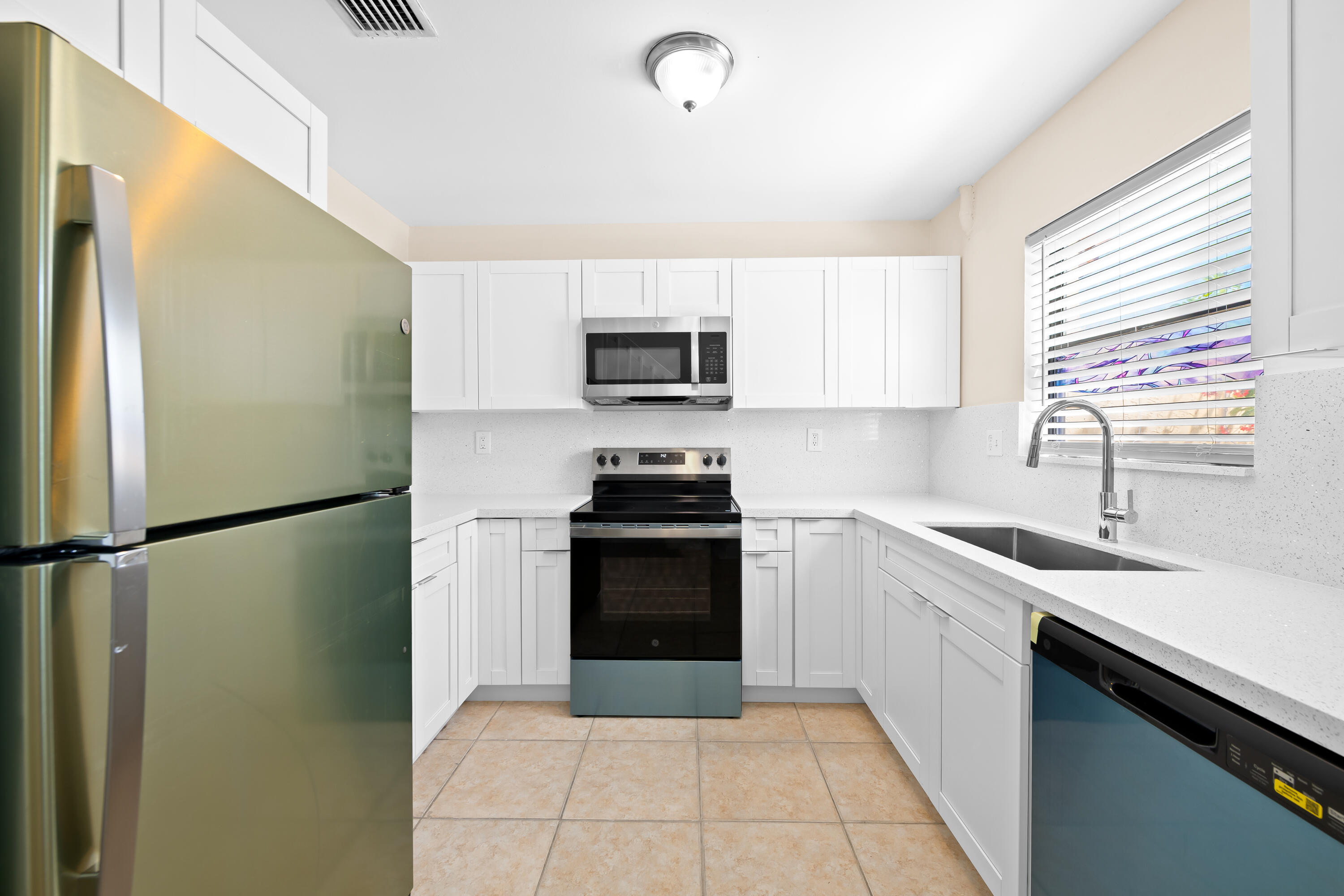 3281 E Golf Boulevard 4 Property Photo 1