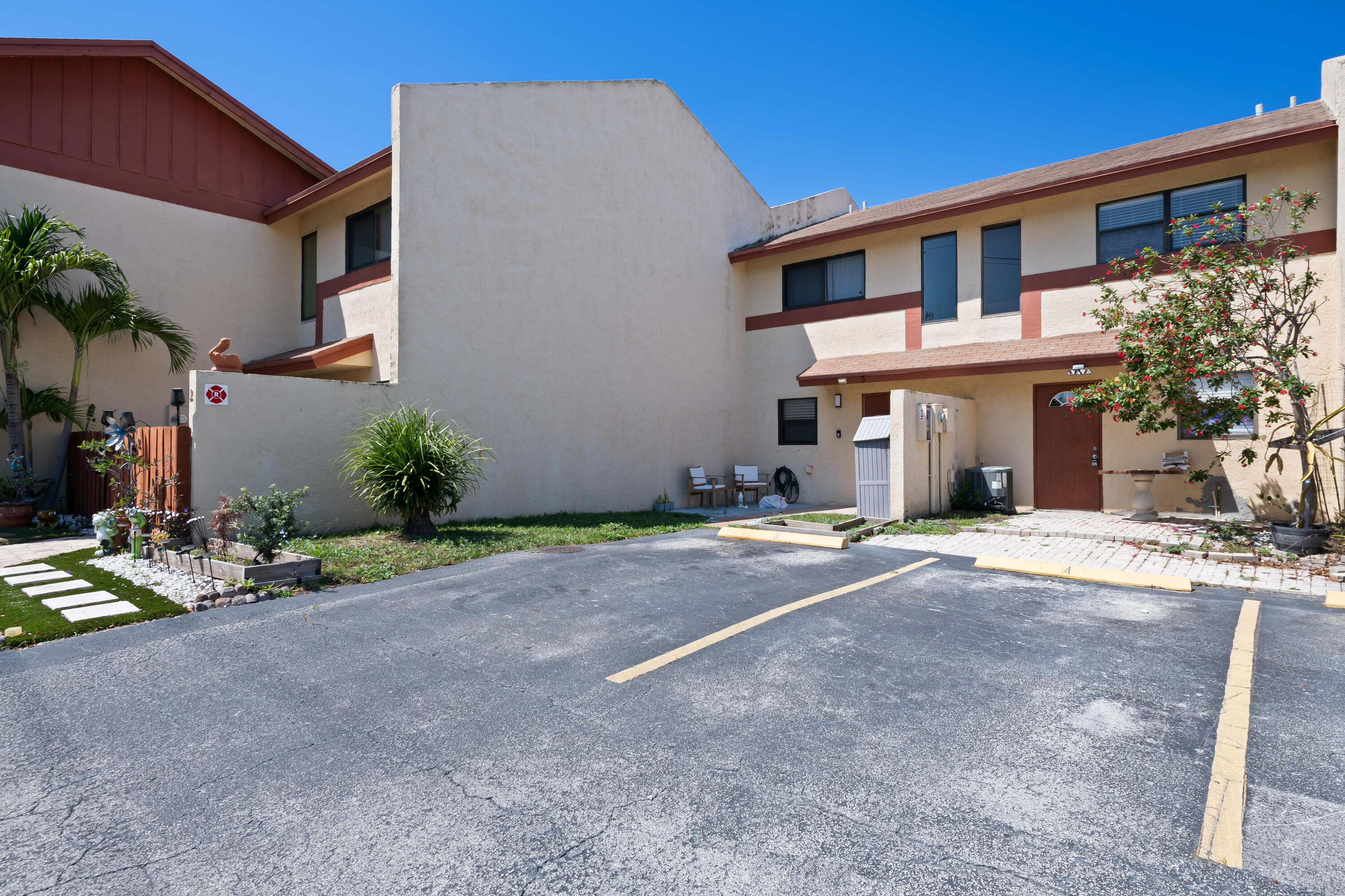 3281 E Golf Boulevard 4 Property Photo 21