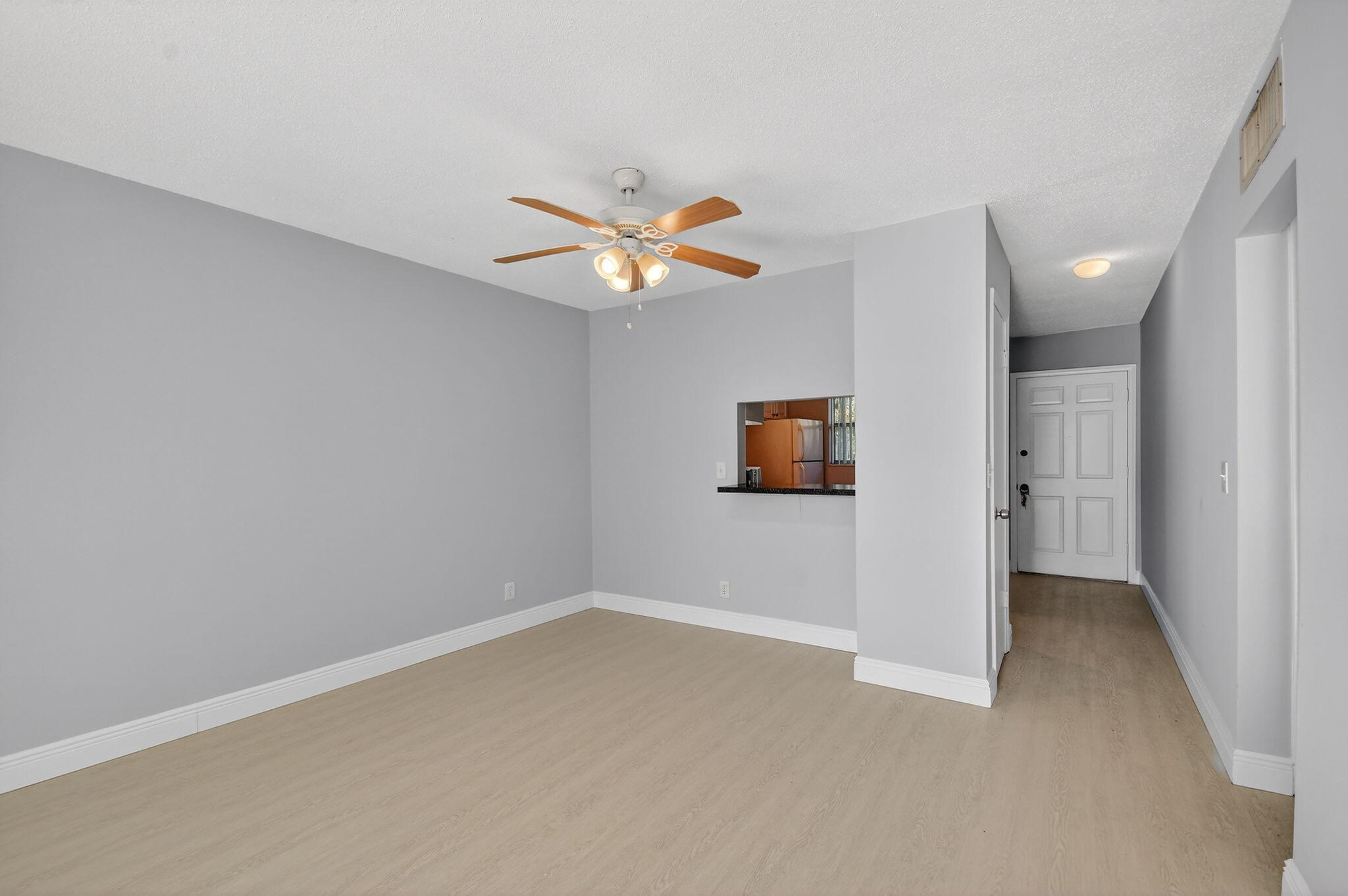 1432 S Lakeside Drive 4 Property Photo 20