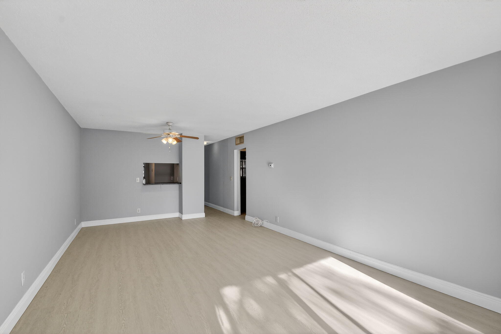 1432 S Lakeside Drive 4 Property Photo 25