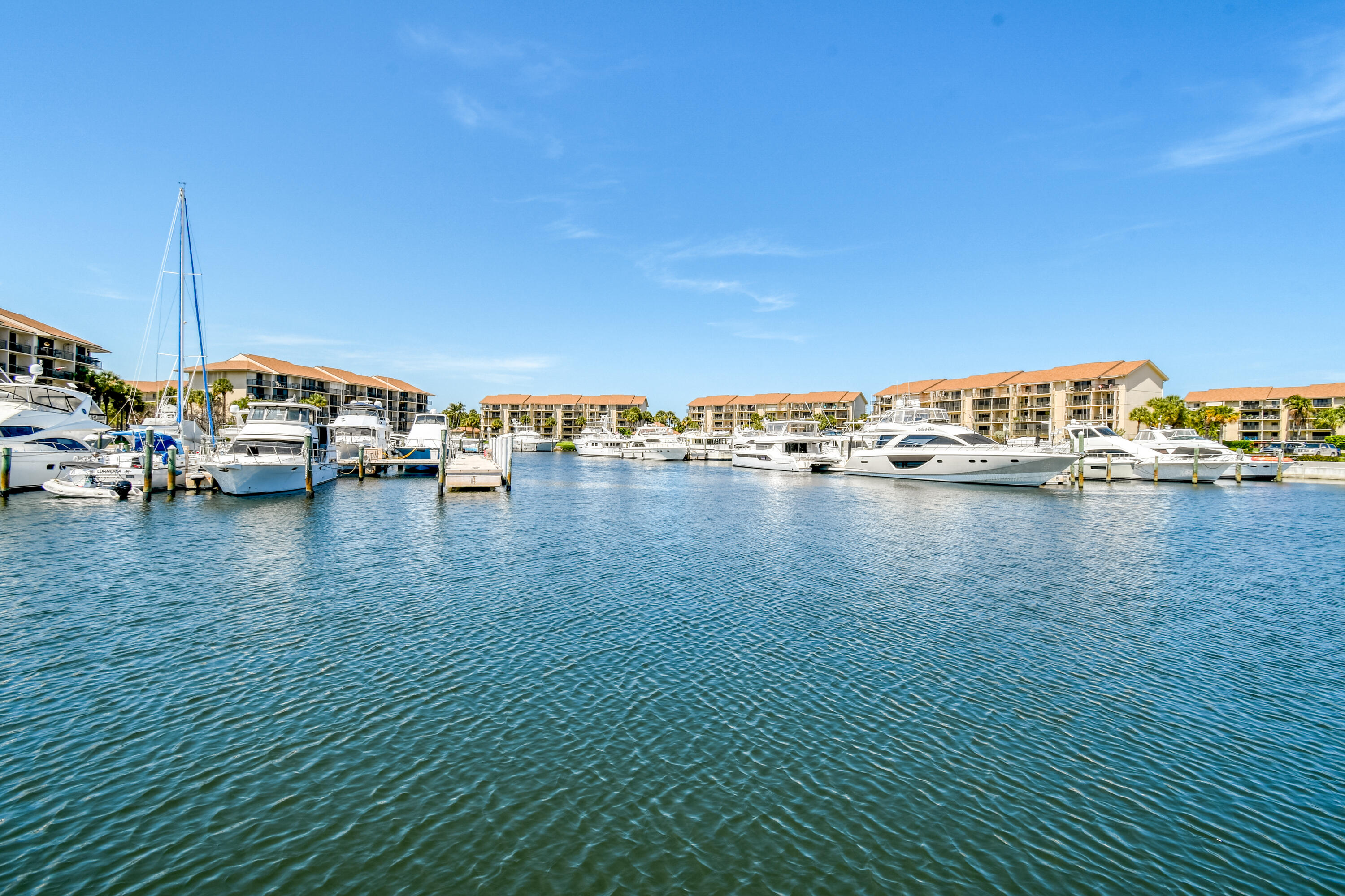 2401 Marina Isle Way 503 Property Photo 2