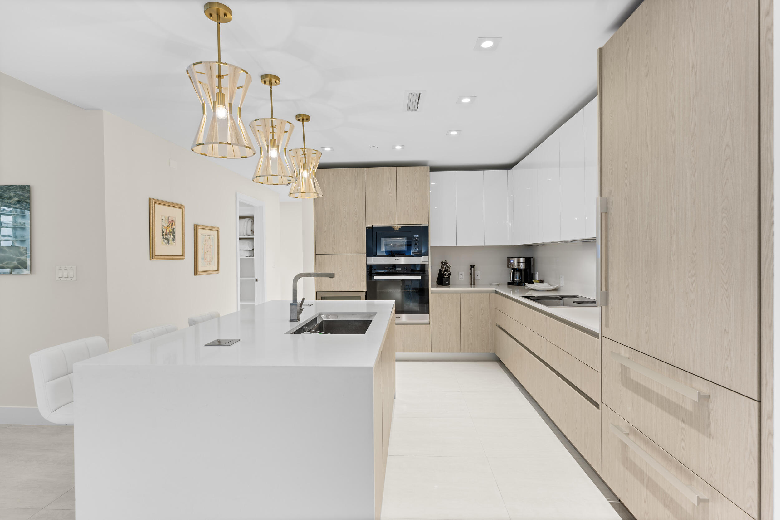 3100 N Ocean Drive 704 Property Photo 14