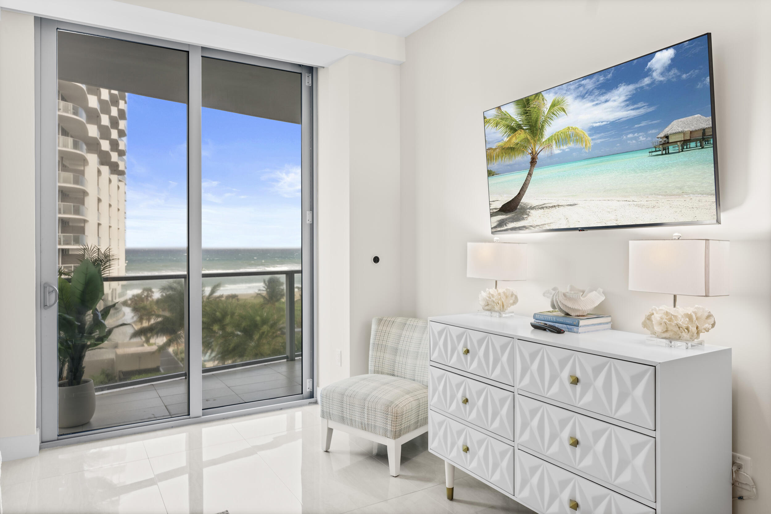 3100 N Ocean Drive 704 Property Photo 37
