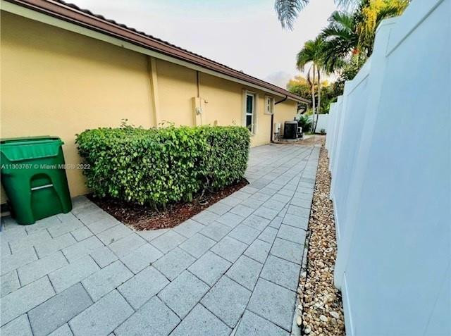 6972 Nw 19th Street Property Photo 8