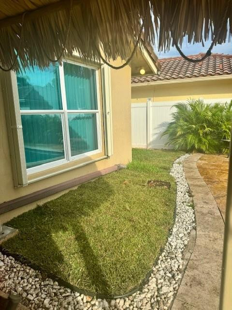 6972 Nw 19th Street Property Photo 11