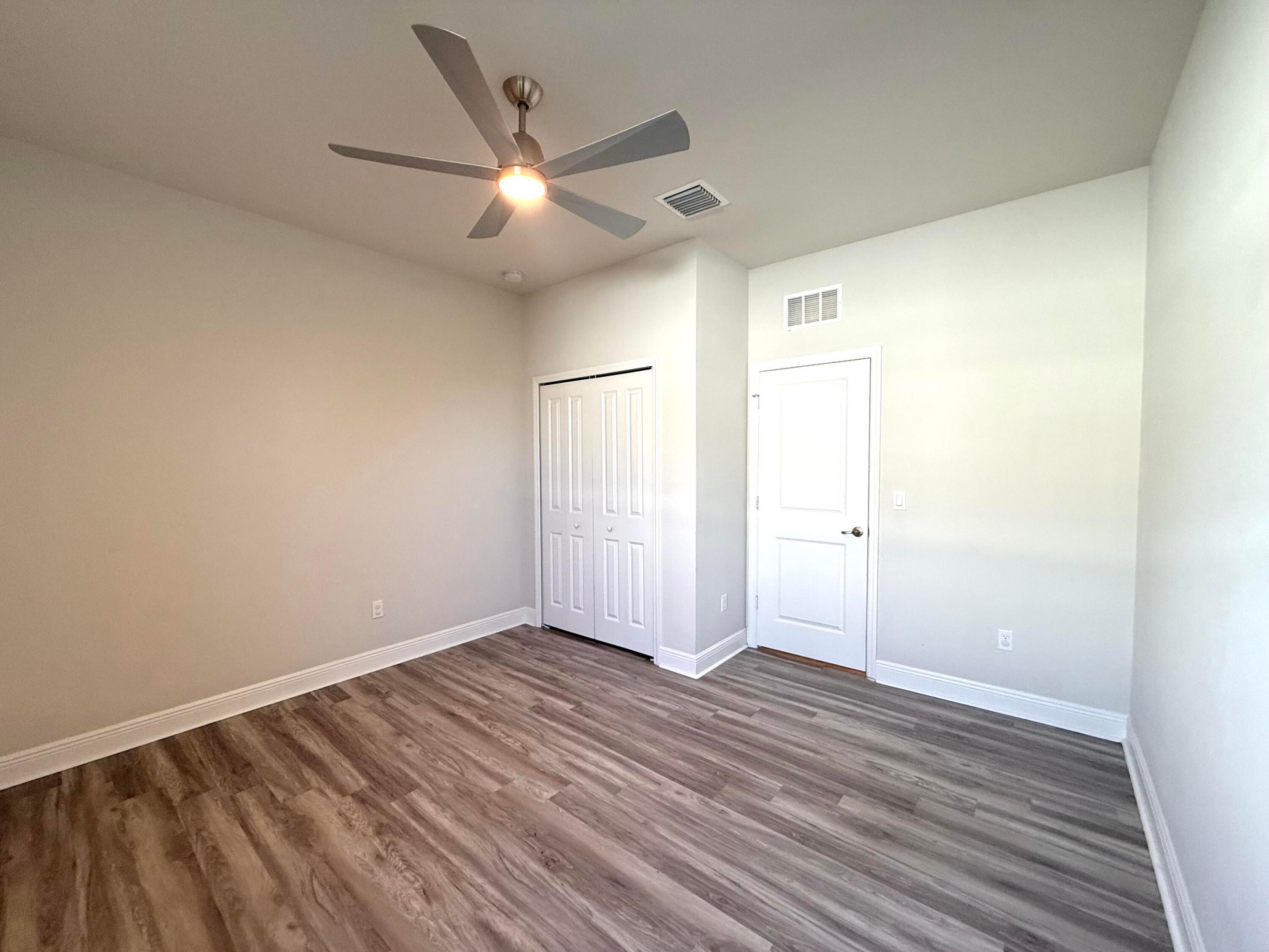 10819 Sw Pacini Way Property Photo 17
