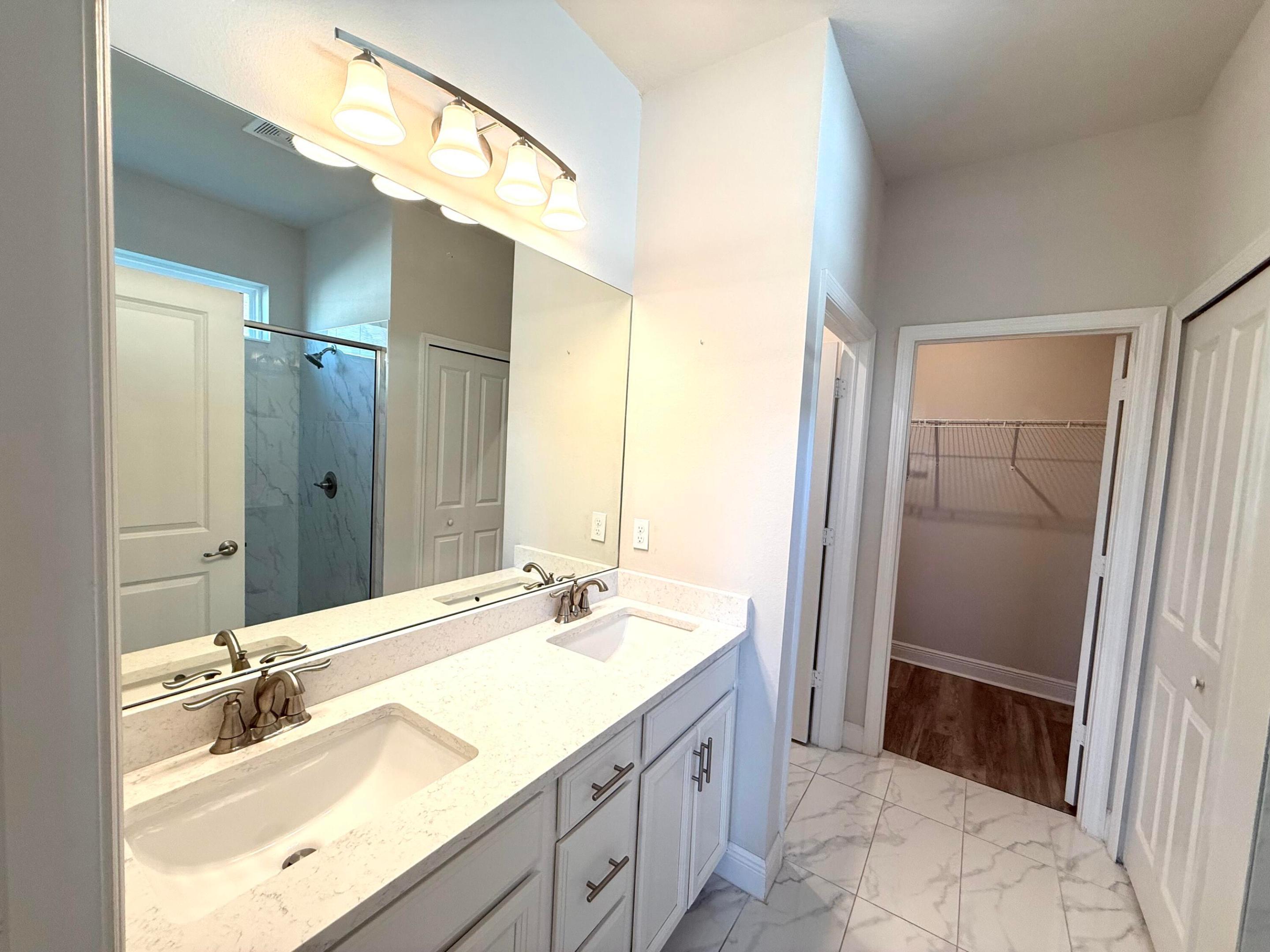 10819 Sw Pacini Way Property Photo 26