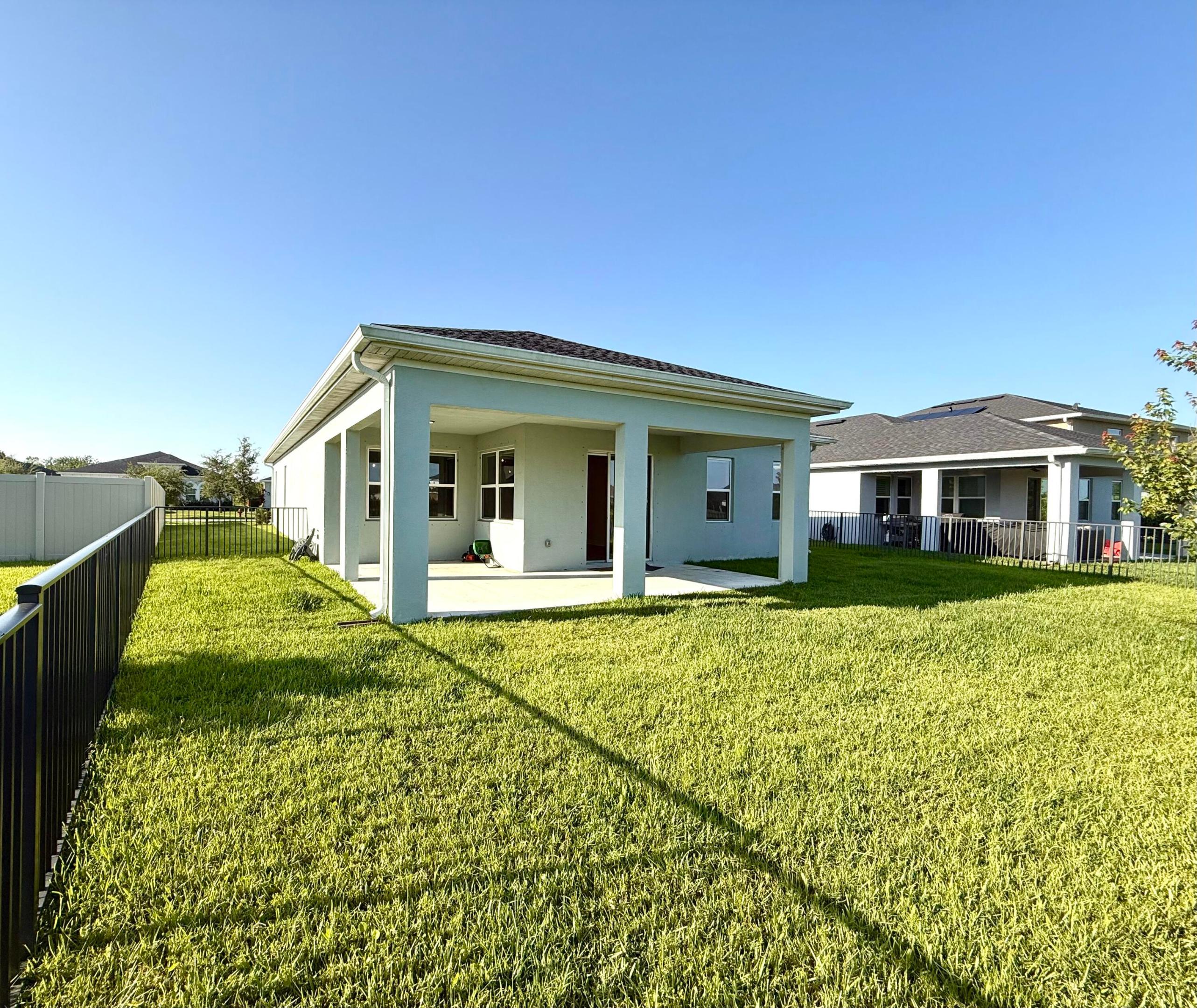 10819 Sw Pacini Way Property Photo 28
