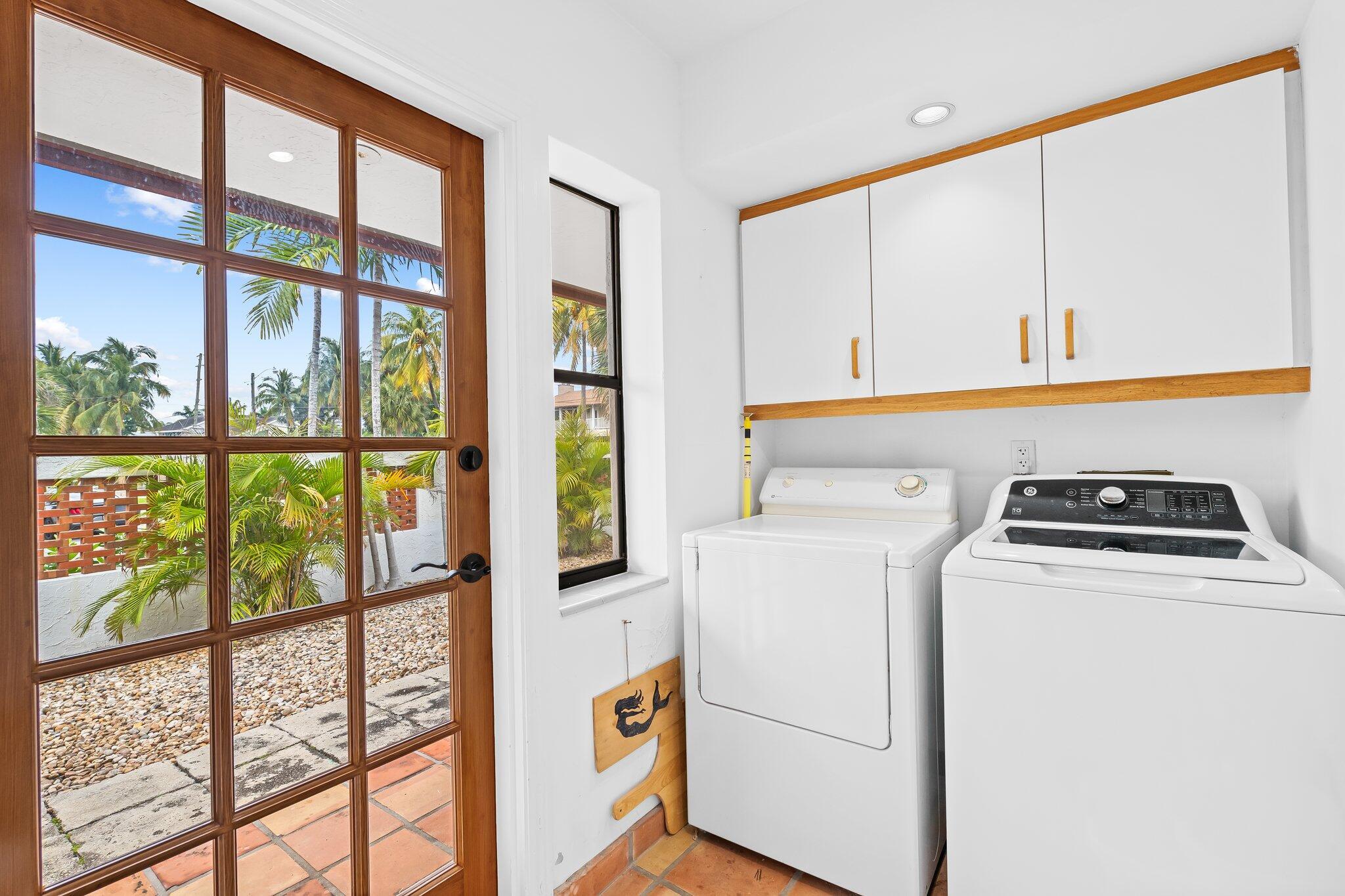 1511 E Lake Drive Property Photo 17