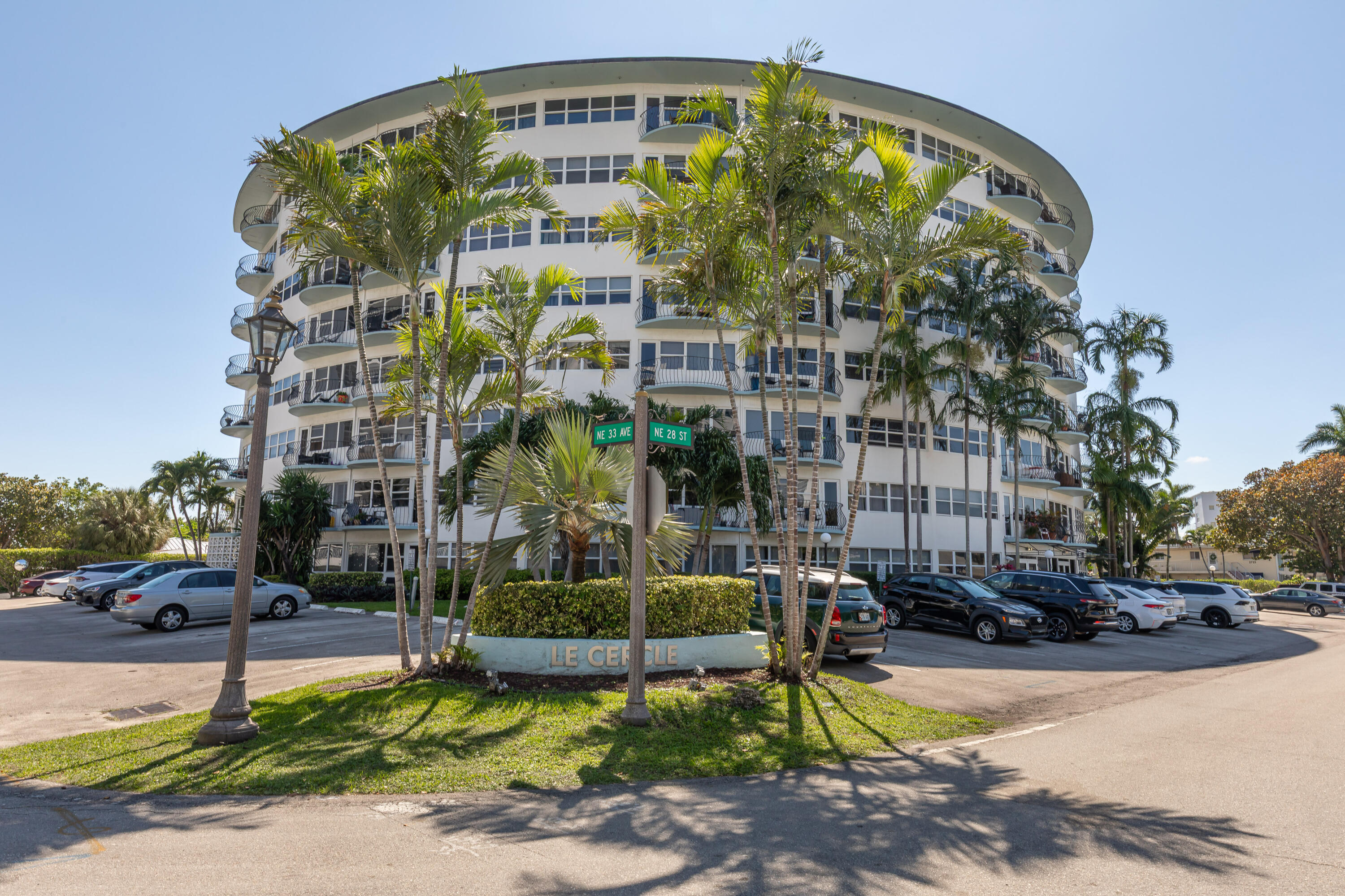 3250 NE 28th Street 404