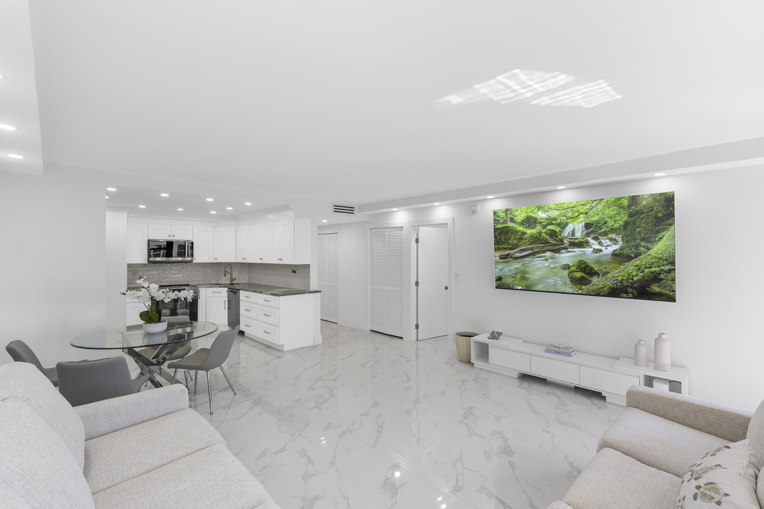 3800 Galt Ocean Drive 808 Property Photo 4