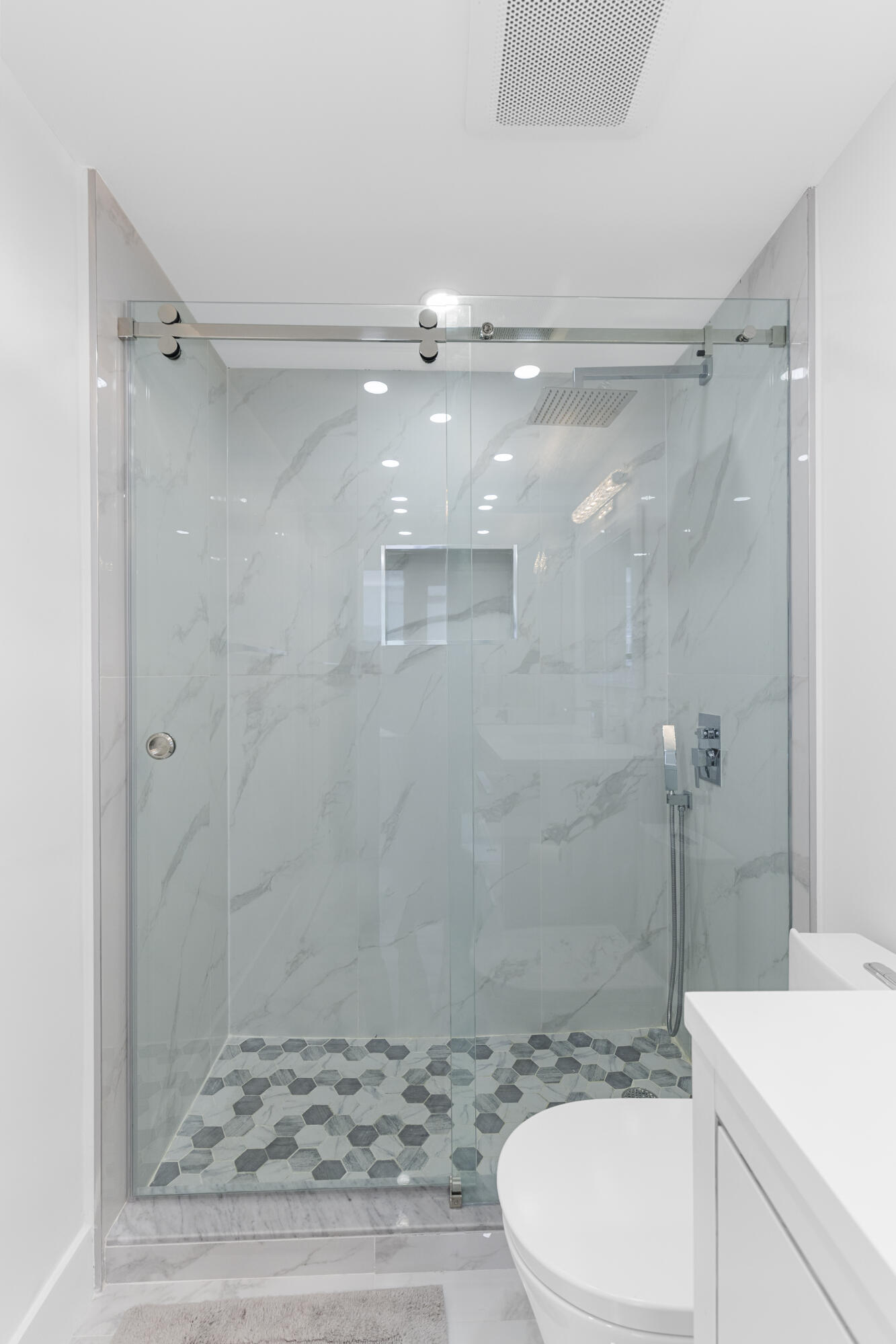 3800 Galt Ocean Drive 808 Property Photo 13