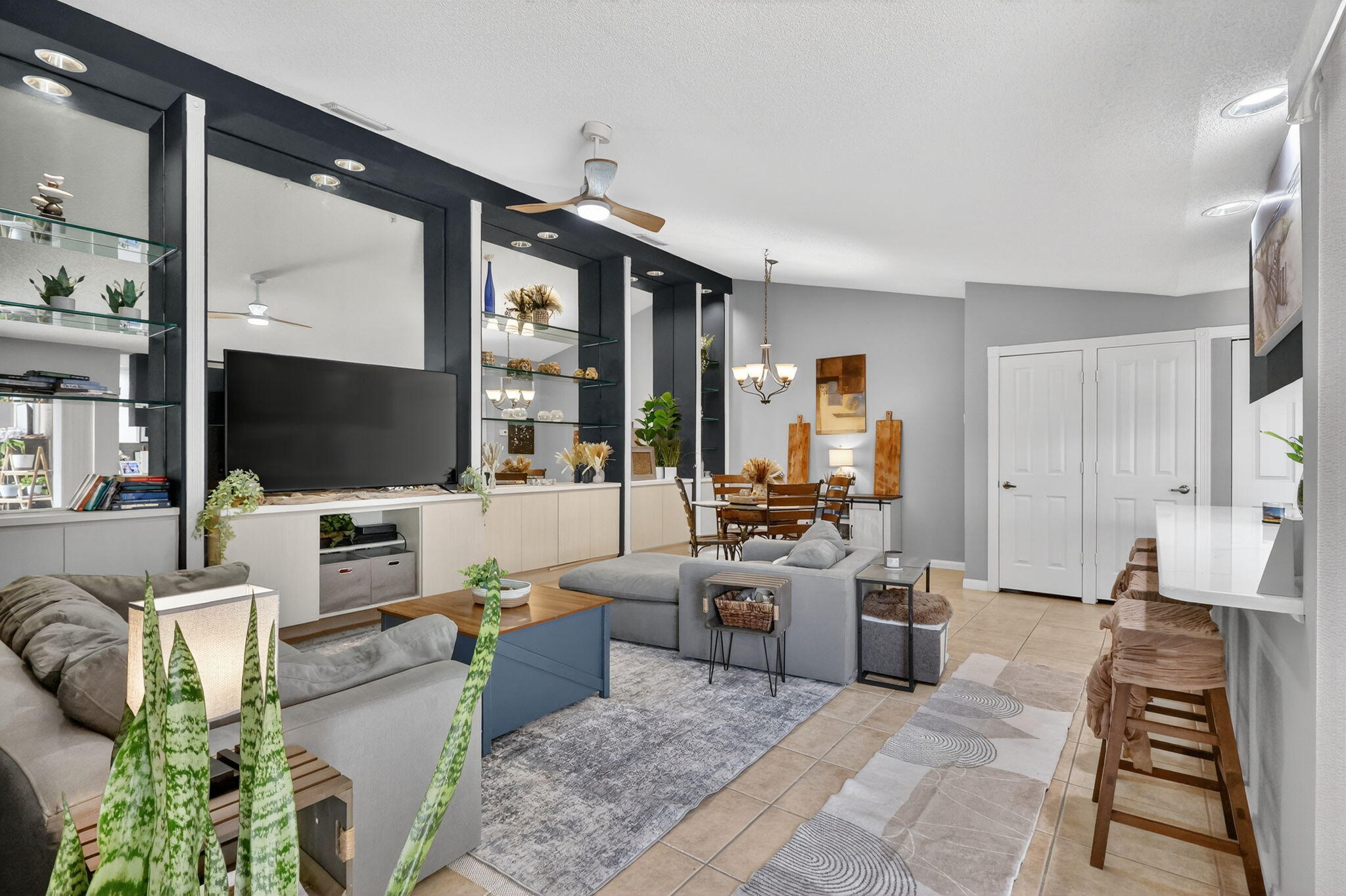 1242 NW Sun Terrace Circle 12c