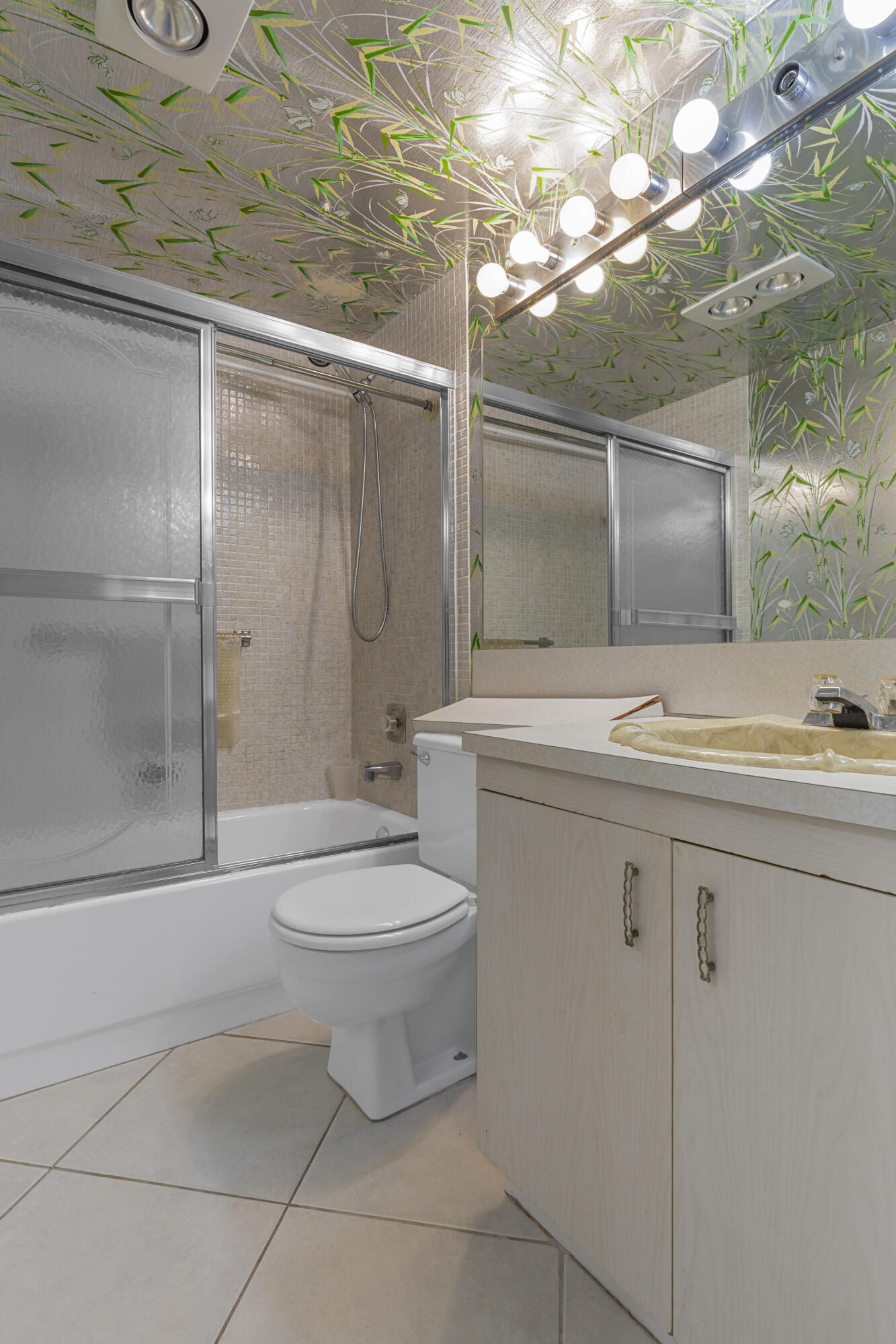 4096 Westbury H 4096 Property Photo 17