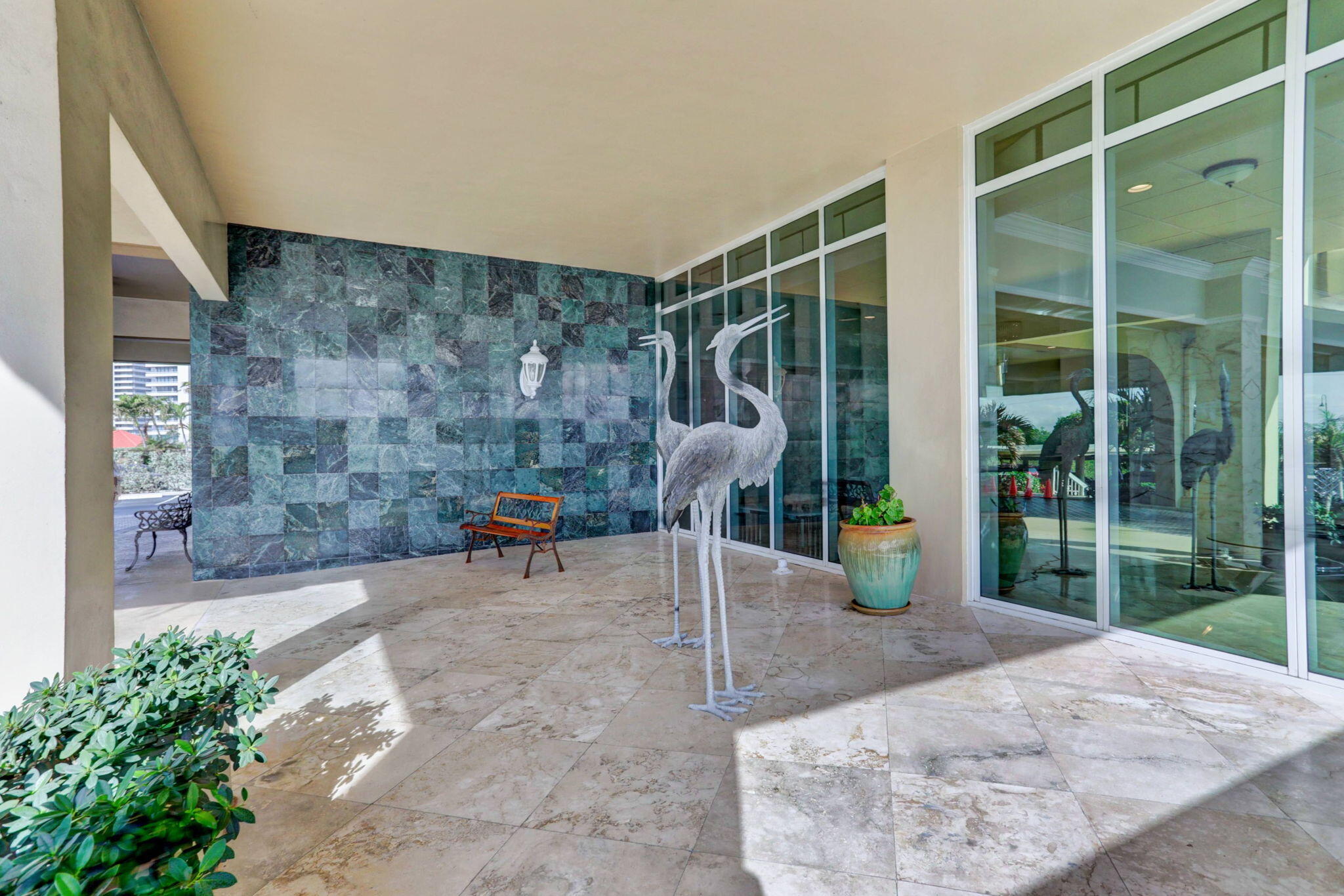 5440 N Ocean Drive 805 Property Photo 28