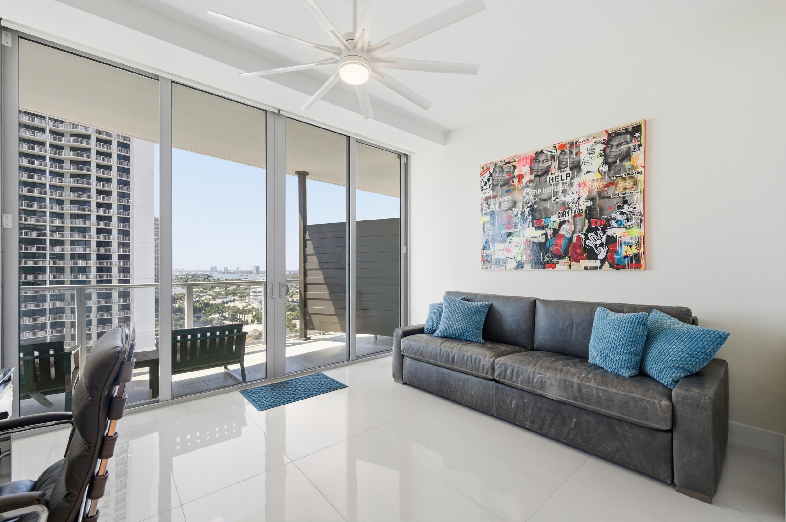 3100 N Ocean Drive H-1506 Property Photo 20
