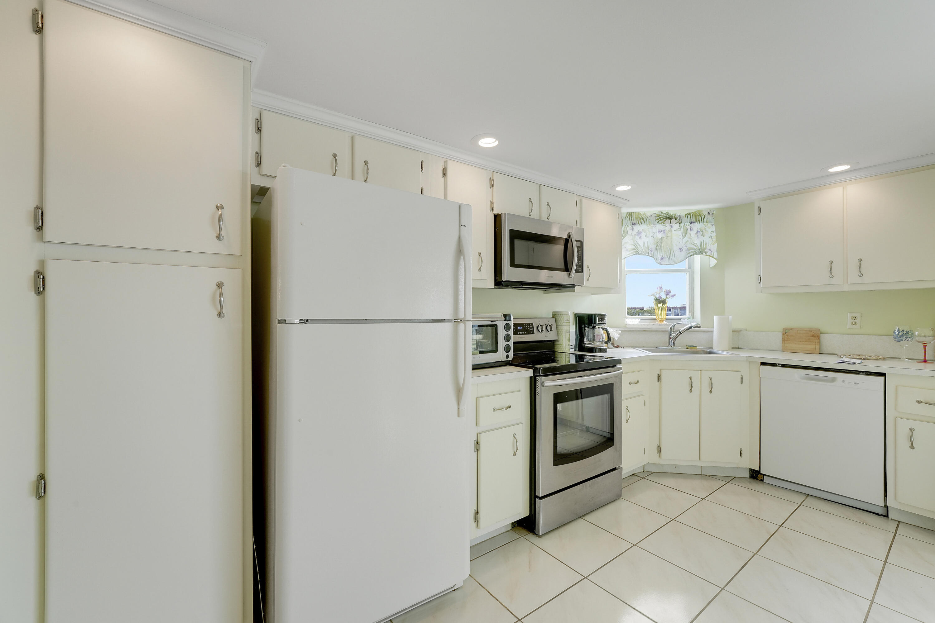 3597 Birdie Drive 607 Property Photo 7