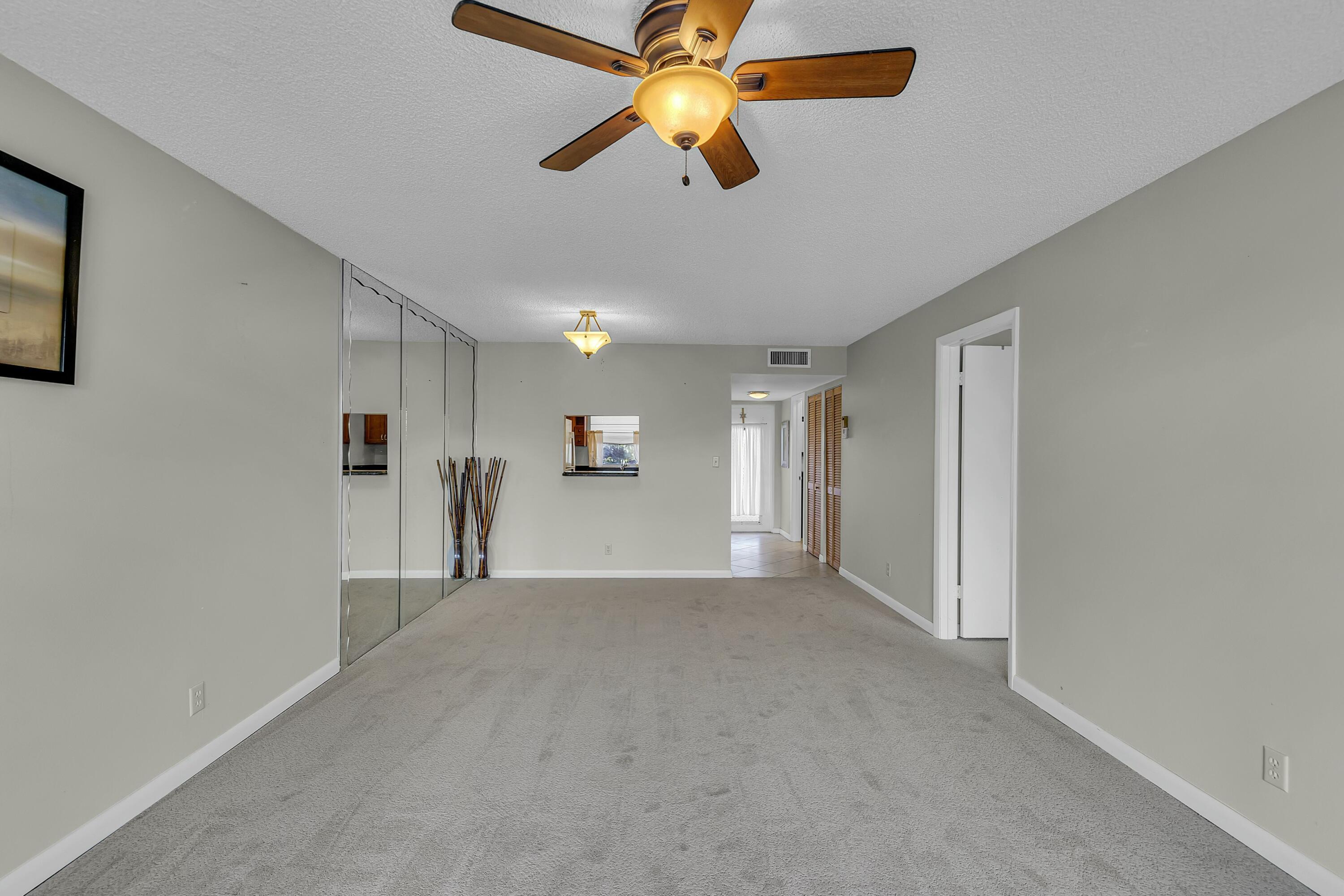 9401 Sunrise Lakes Boulevard 311 Property Photo 9