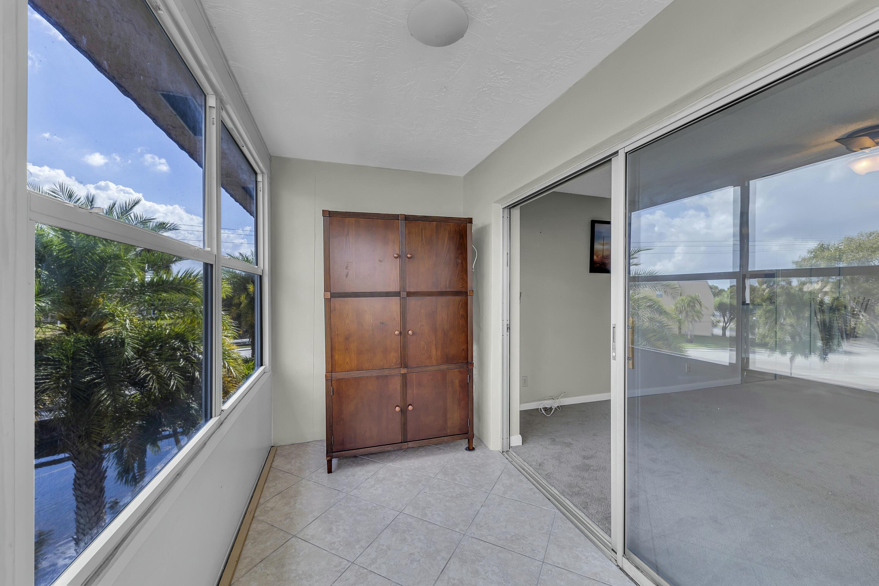 9401 Sunrise Lakes Boulevard 311 Property Photo 26