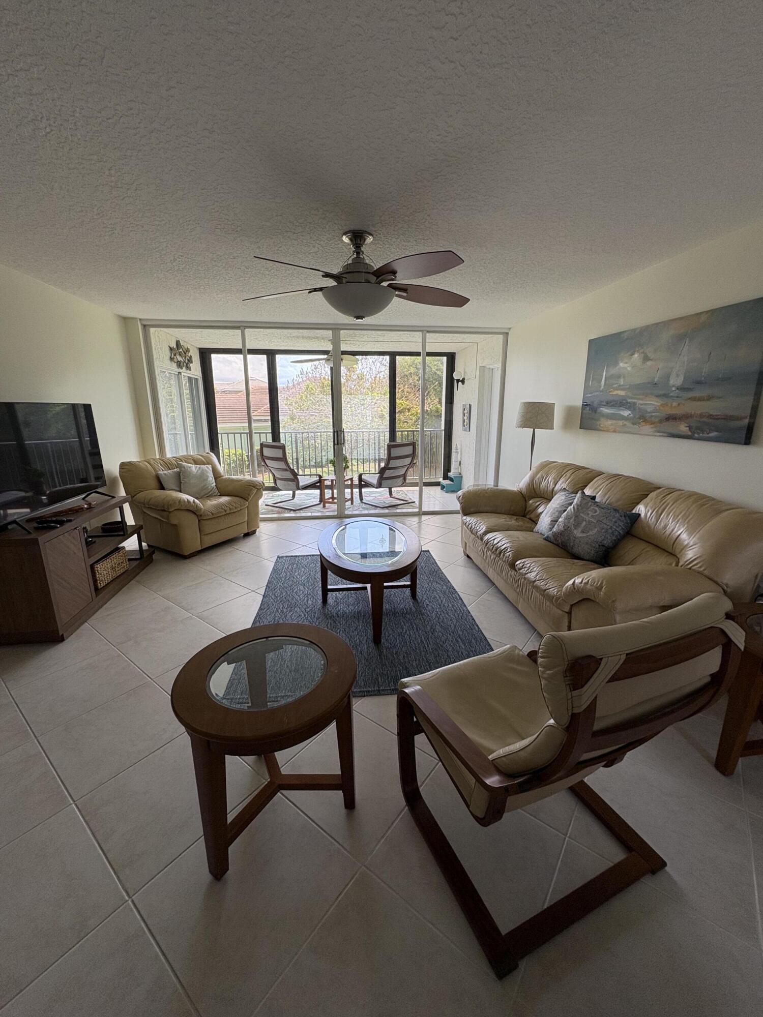 2400 S Ocean Drive 7626 Property Photo 5