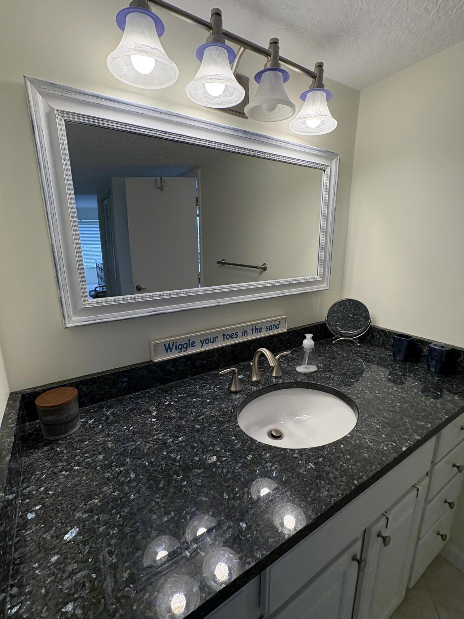 2400 S Ocean Drive 7626 Property Photo 8