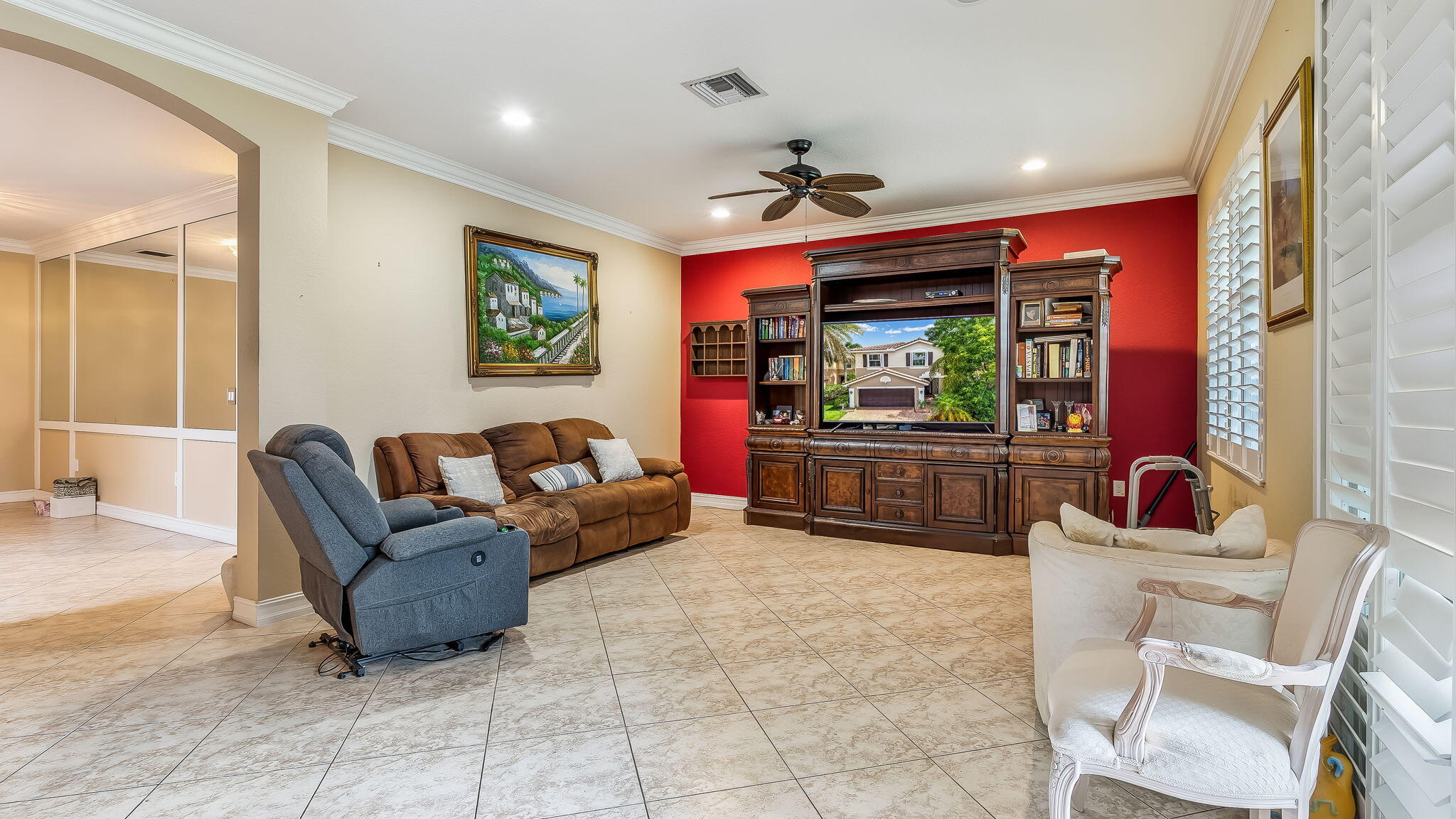 8292 Calabria Lakes Drive Property Photo 16