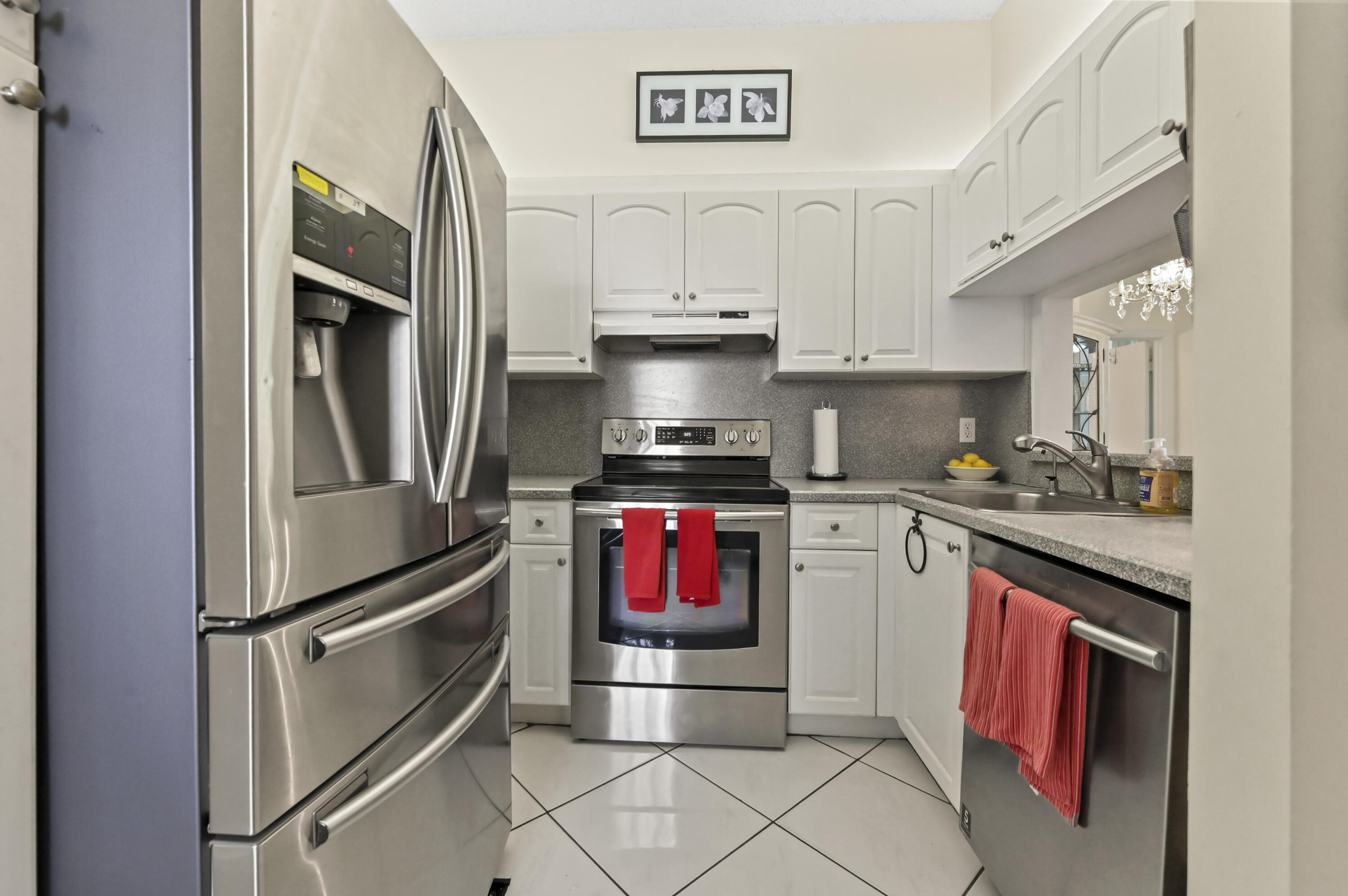 5450 Verona Drive O Property Photo 11