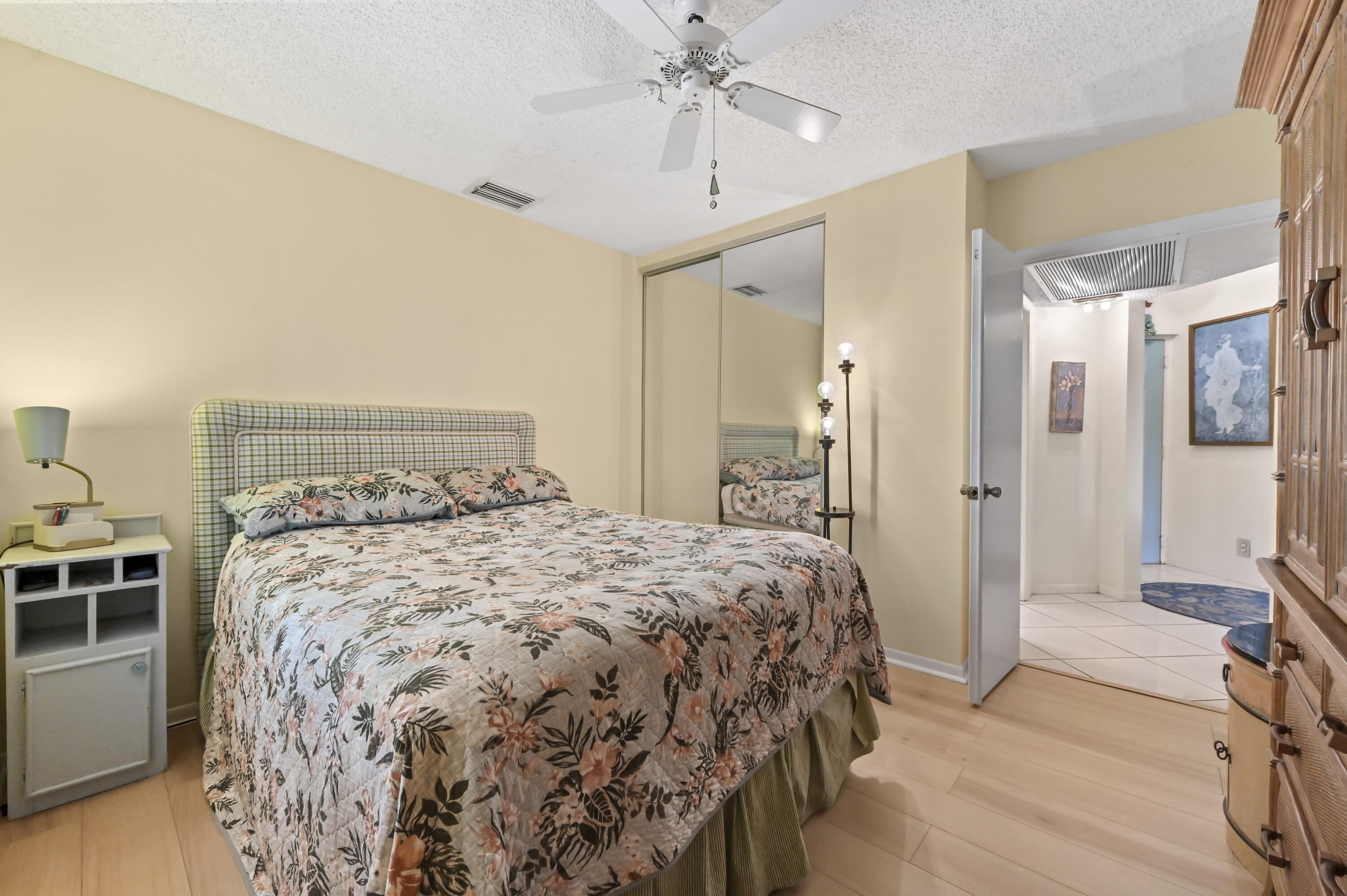 5450 Verona Drive O Property Photo 13