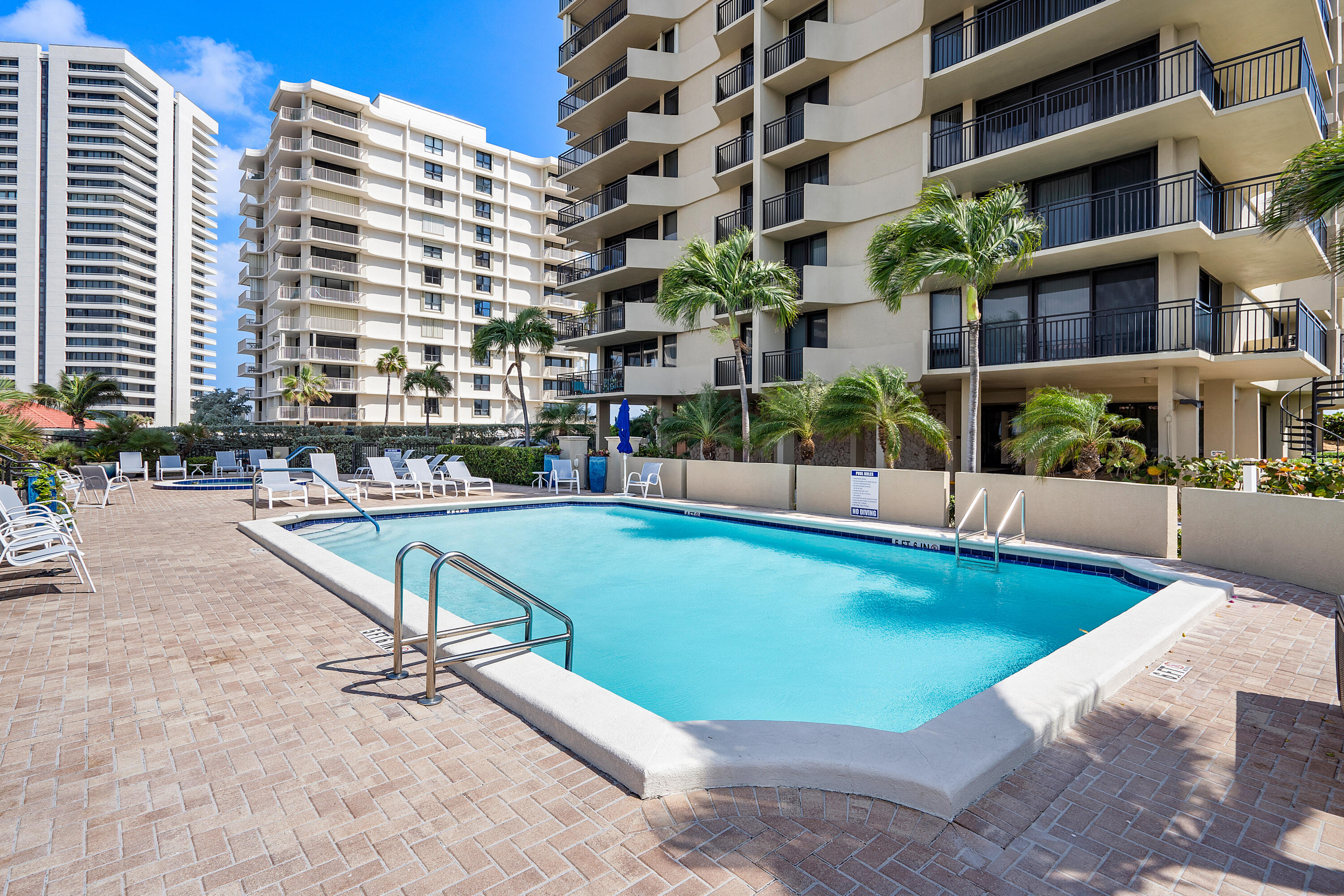 5460 N Ocean Drive 5b Property Photo 58