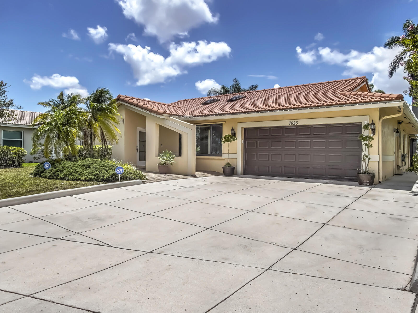 7625 Sunflower Drive