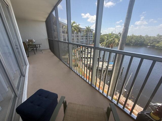 1319 E Hillsboro Boulevard 412 Property Photo 6