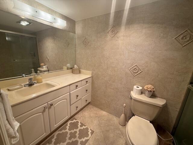 1319 E Hillsboro Boulevard 412 Property Photo 22
