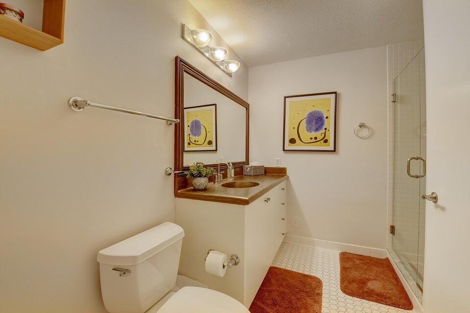 185 Ne 4th Avenue 210 Property Photo 17