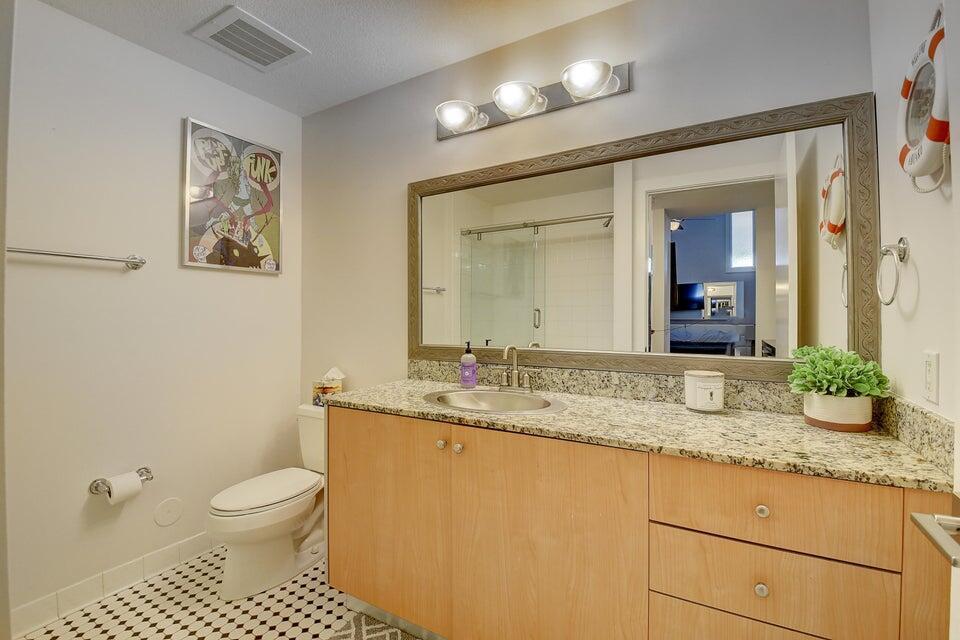 185 Ne 4th Avenue 210 Property Photo 19