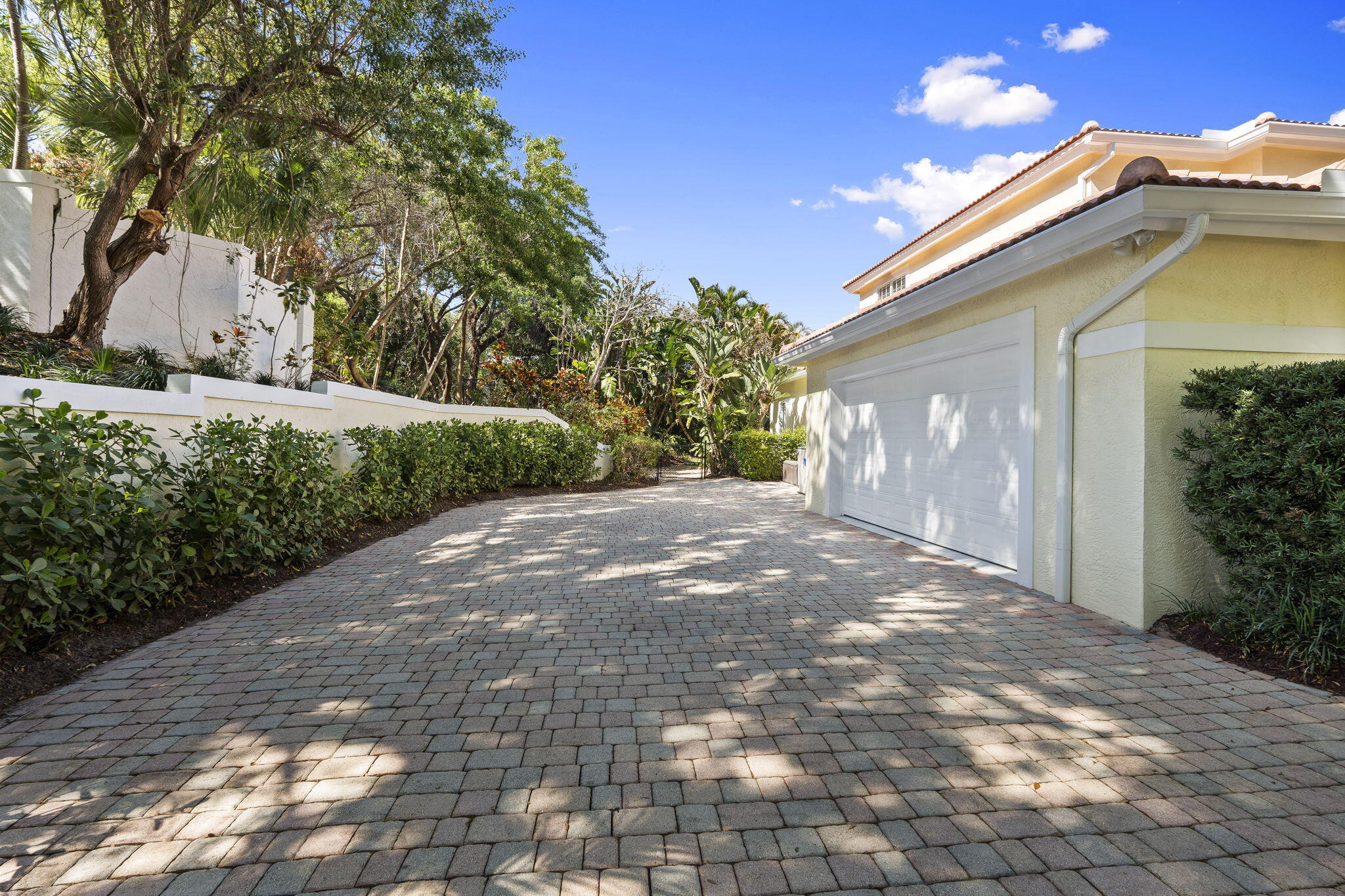 4 Castle Hill Way Property Photo 5