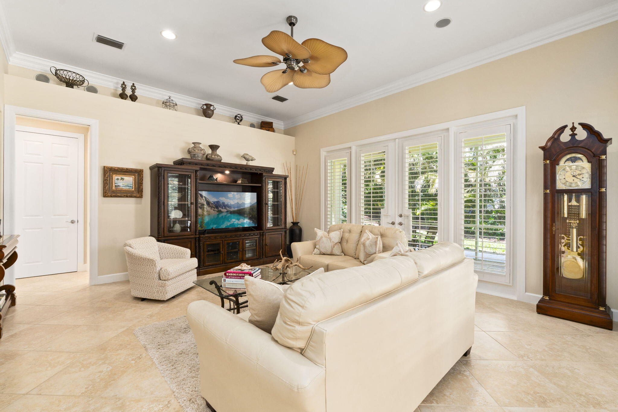 4 Castle Hill Way Property Photo 22