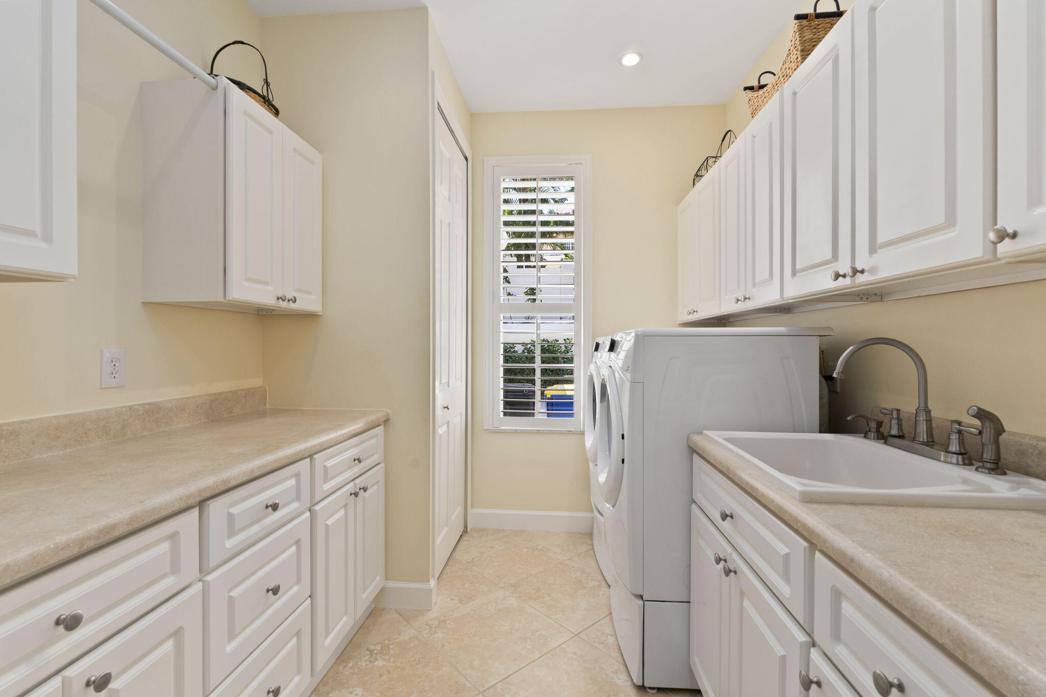 4 Castle Hill Way Property Photo 32