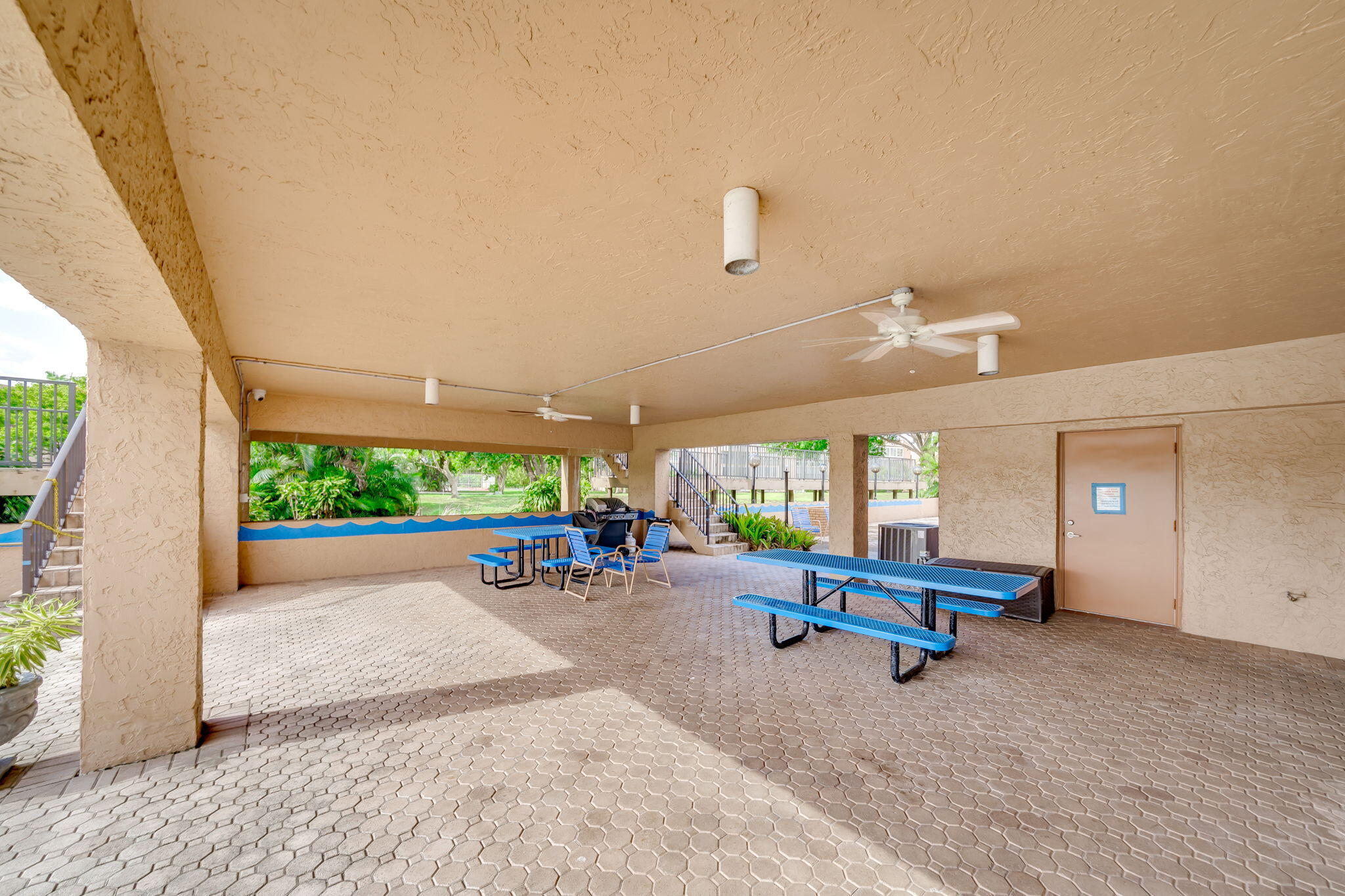 7301 Nw 1st Street 402 Property Photo 44
