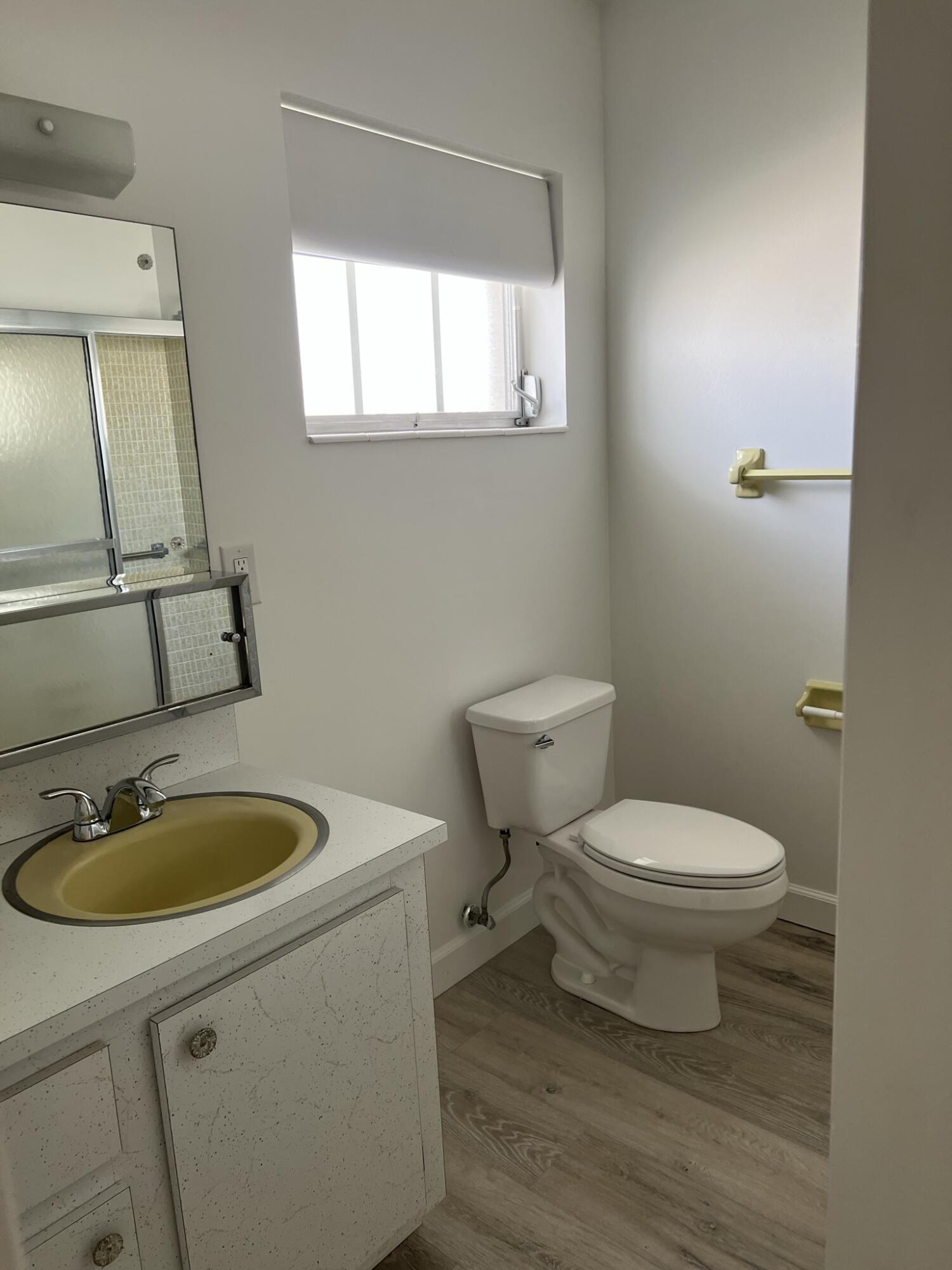 2736 Dudley Drive E I Property Photo 8