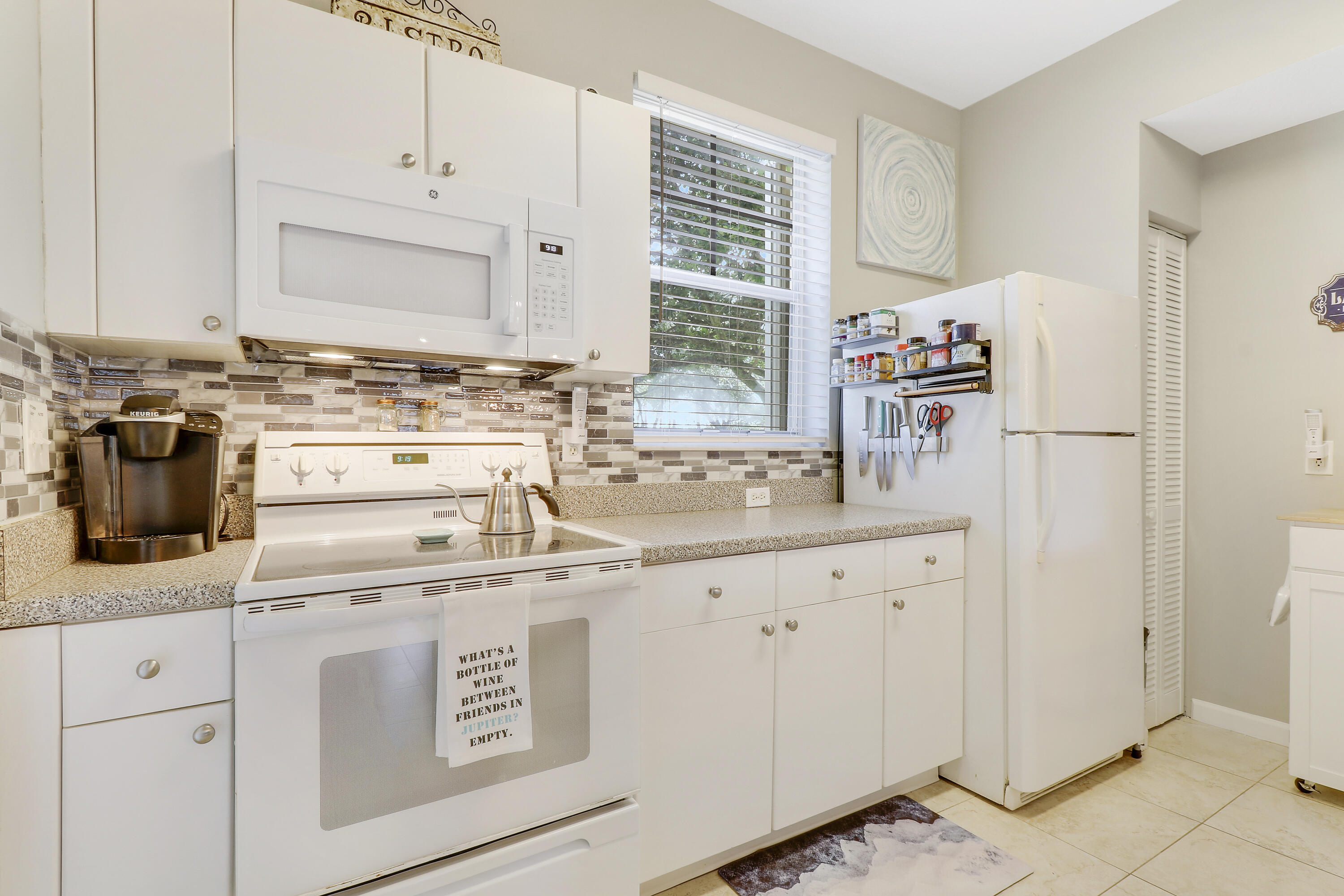 1116 University Boulevard 14 Property Photo 13