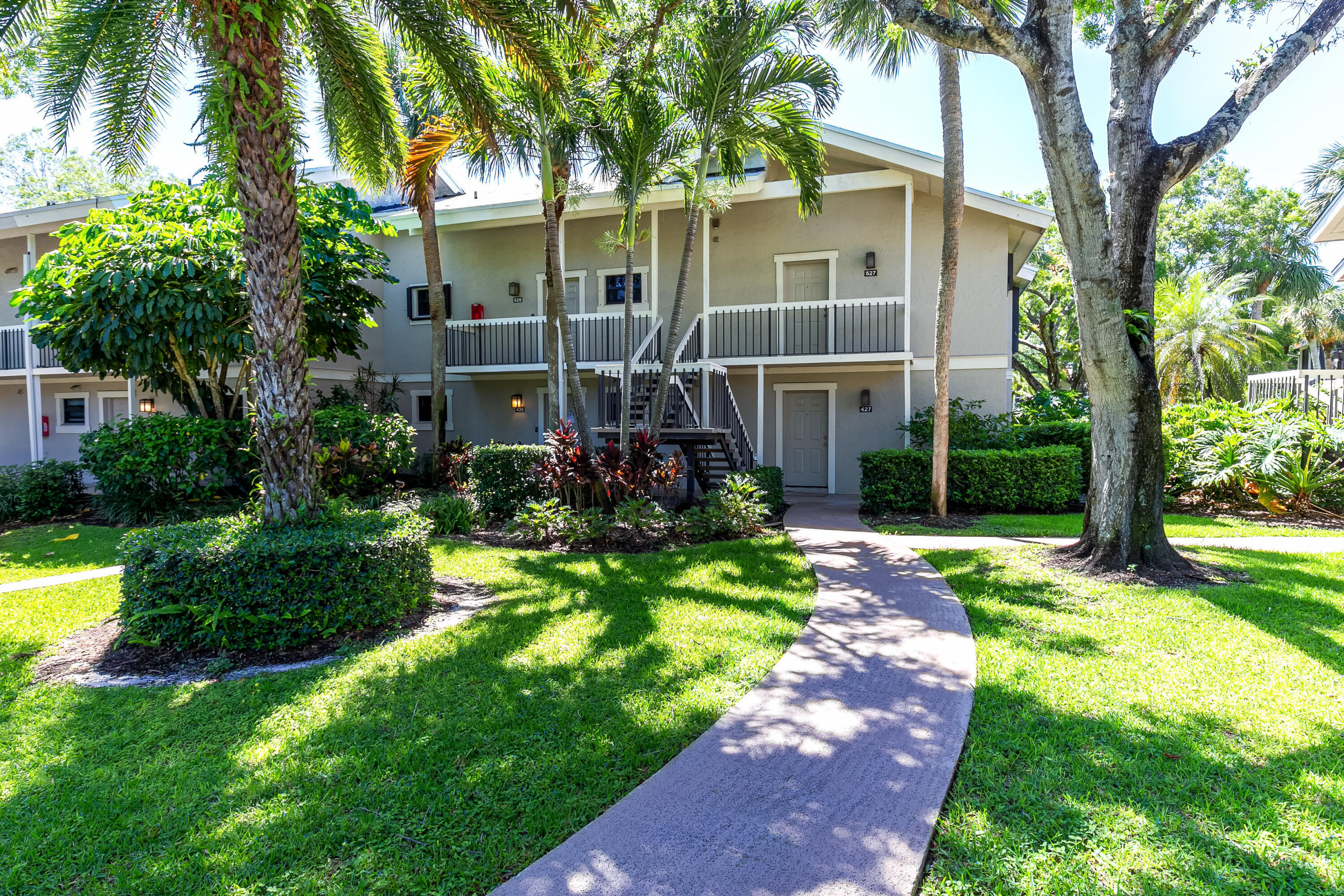 11863 Wimbledon Circle 527 Property Photo 20