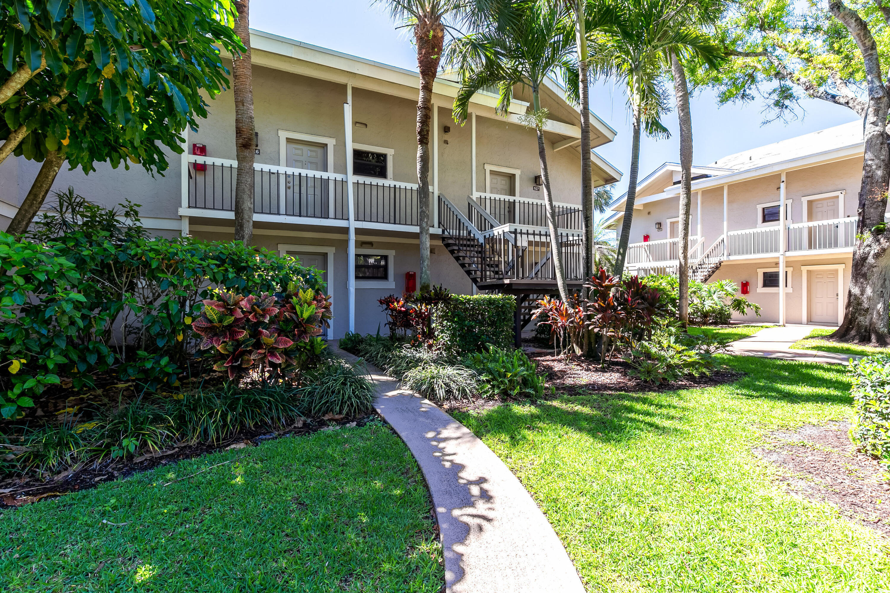 11863 Wimbledon Circle 527 Property Photo 22