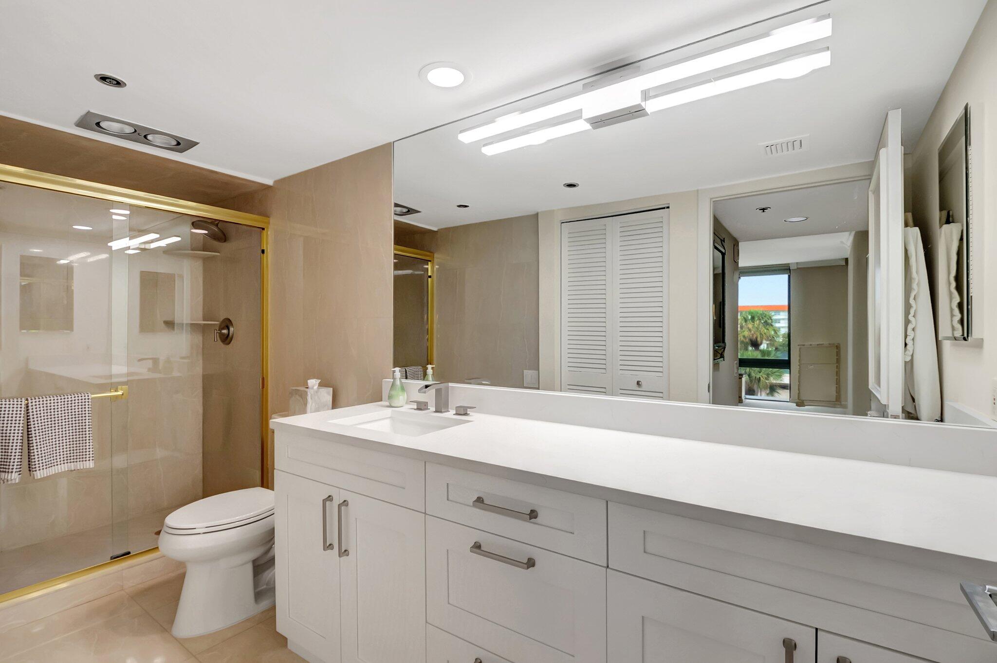 2667 N Ocean Boulevard 3050 Property Photo 15